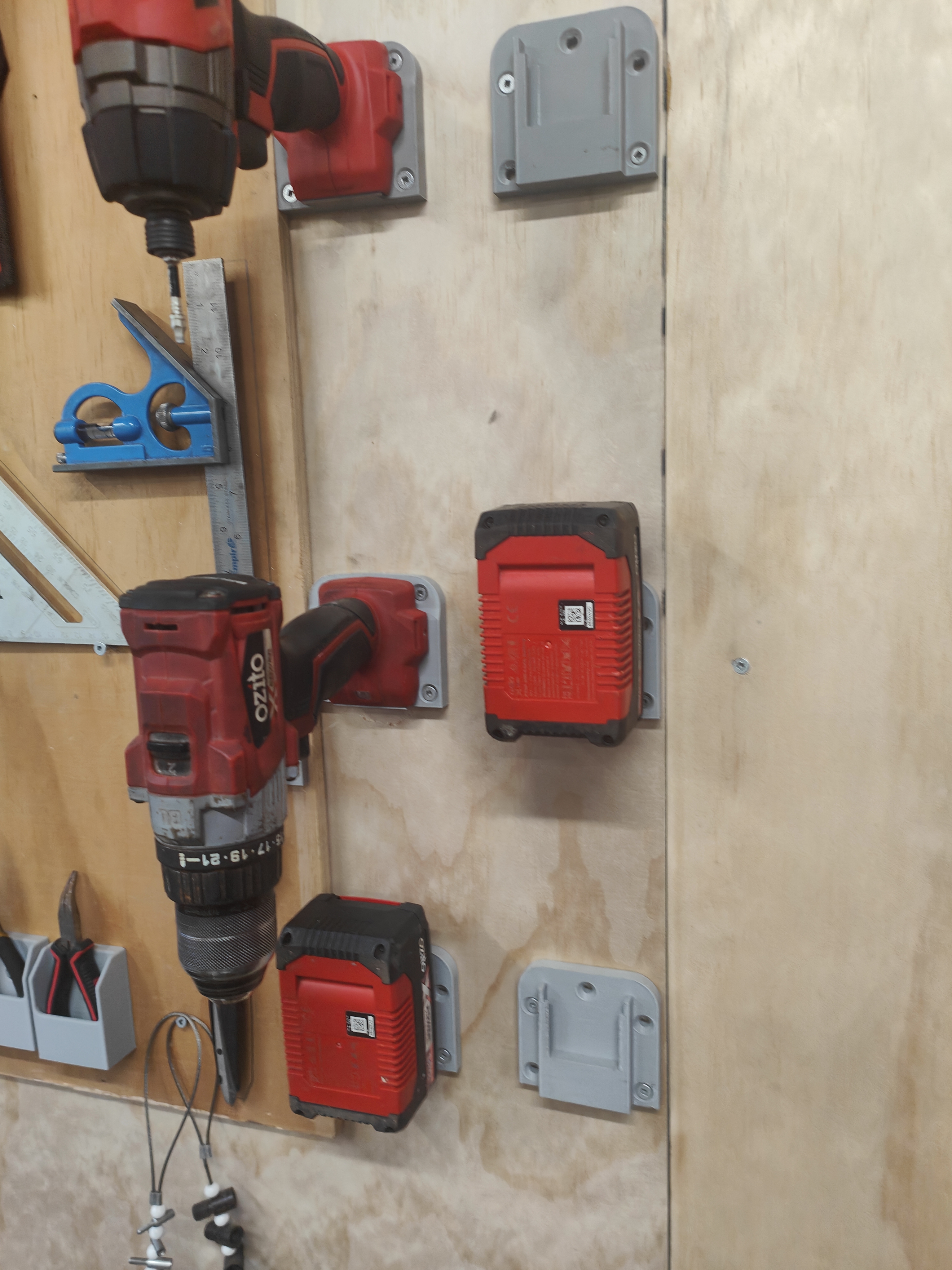 Ozito or Einhell PXC tool and battery mounts