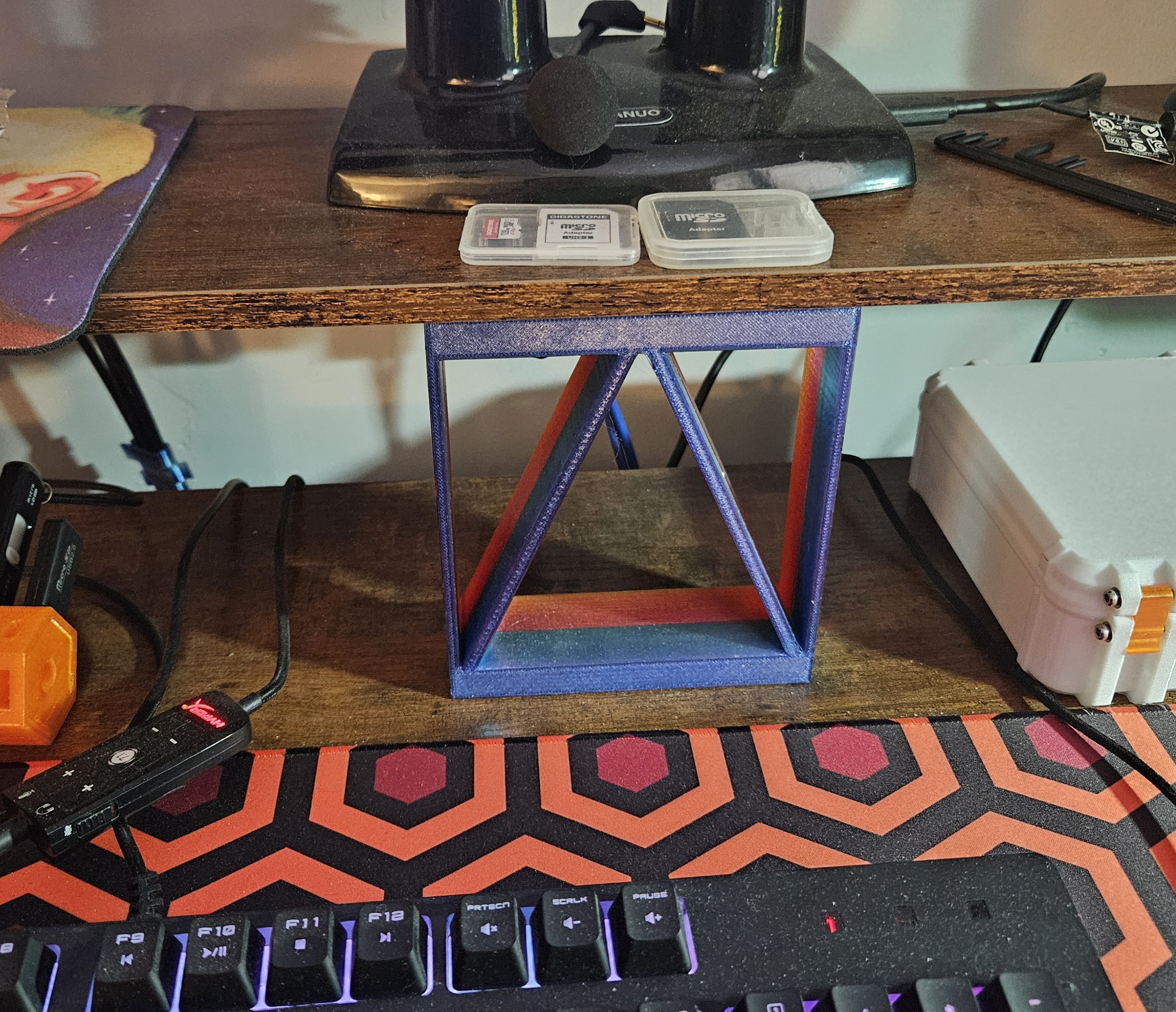 Triangle Support for Desk Monitor Shelf