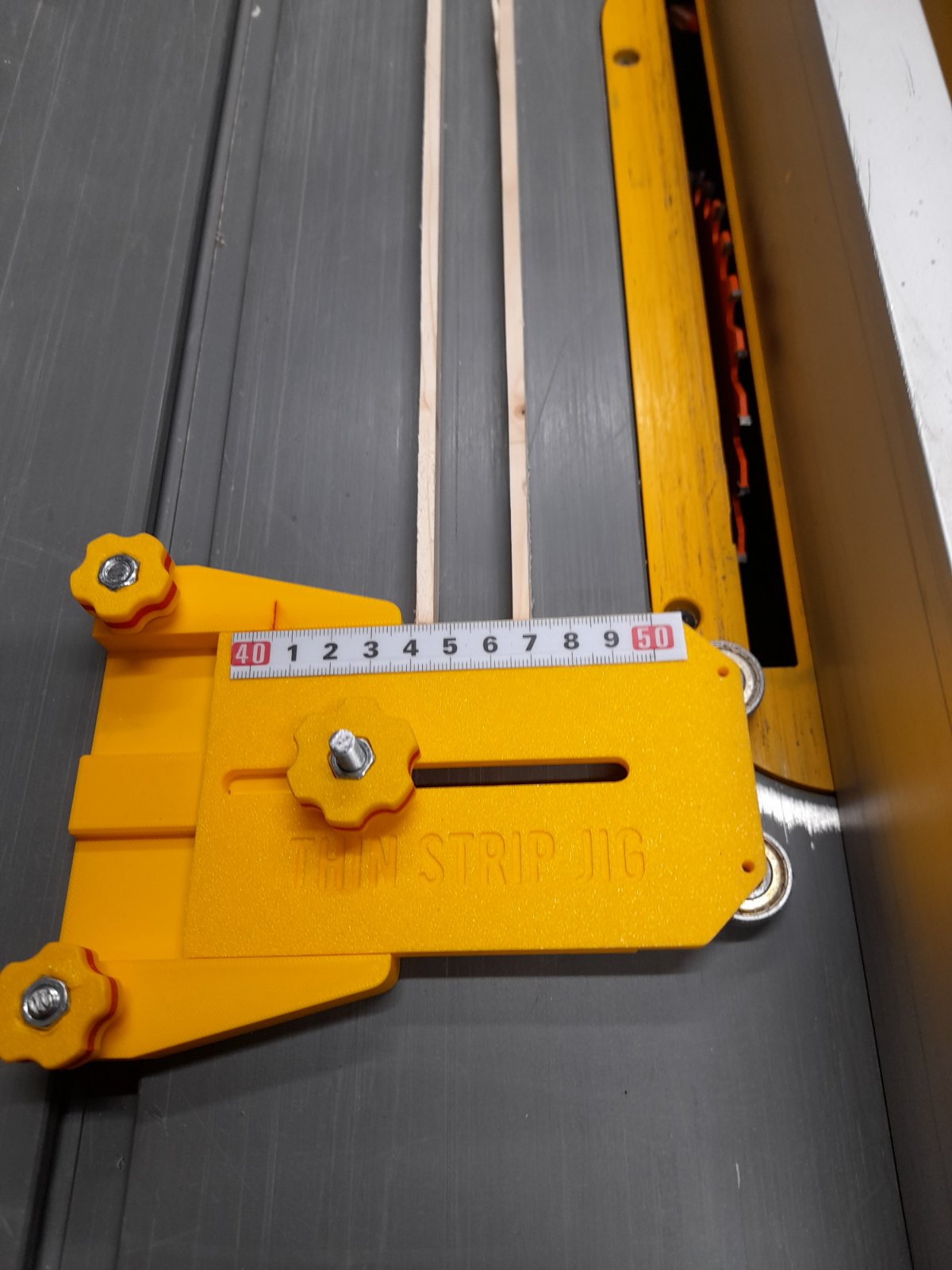Miniatura 5 do modelo 3D Thin Rip Table Saw Jig DeWalt / Rage Evolution