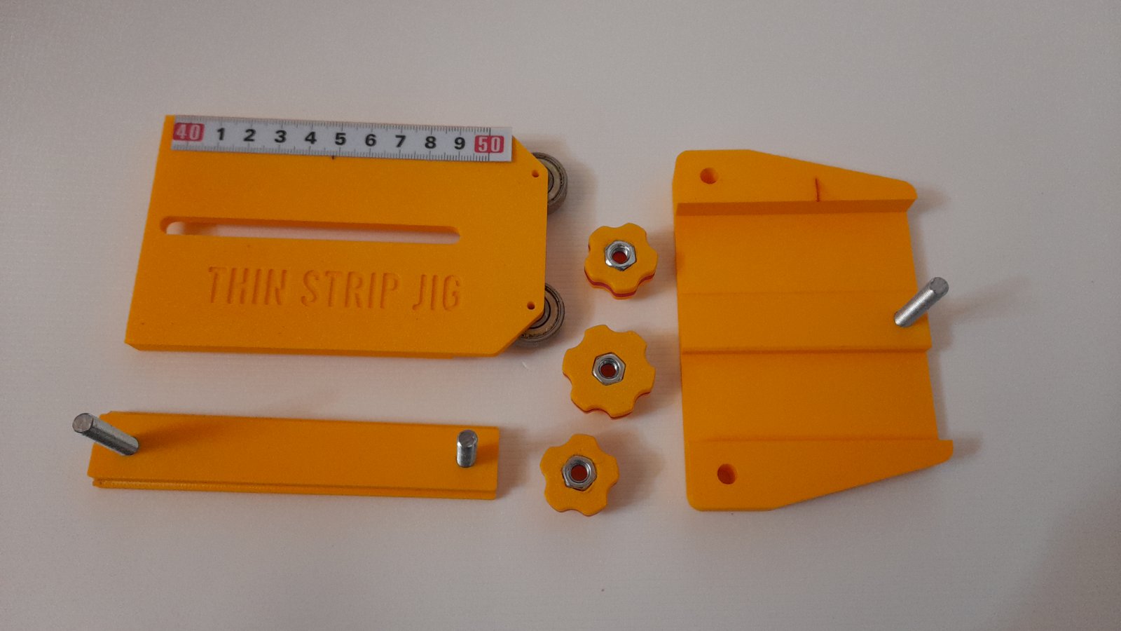 Miniatura 3 do modelo 3D Thin Rip Table Saw Jig DeWalt / Rage Evolution