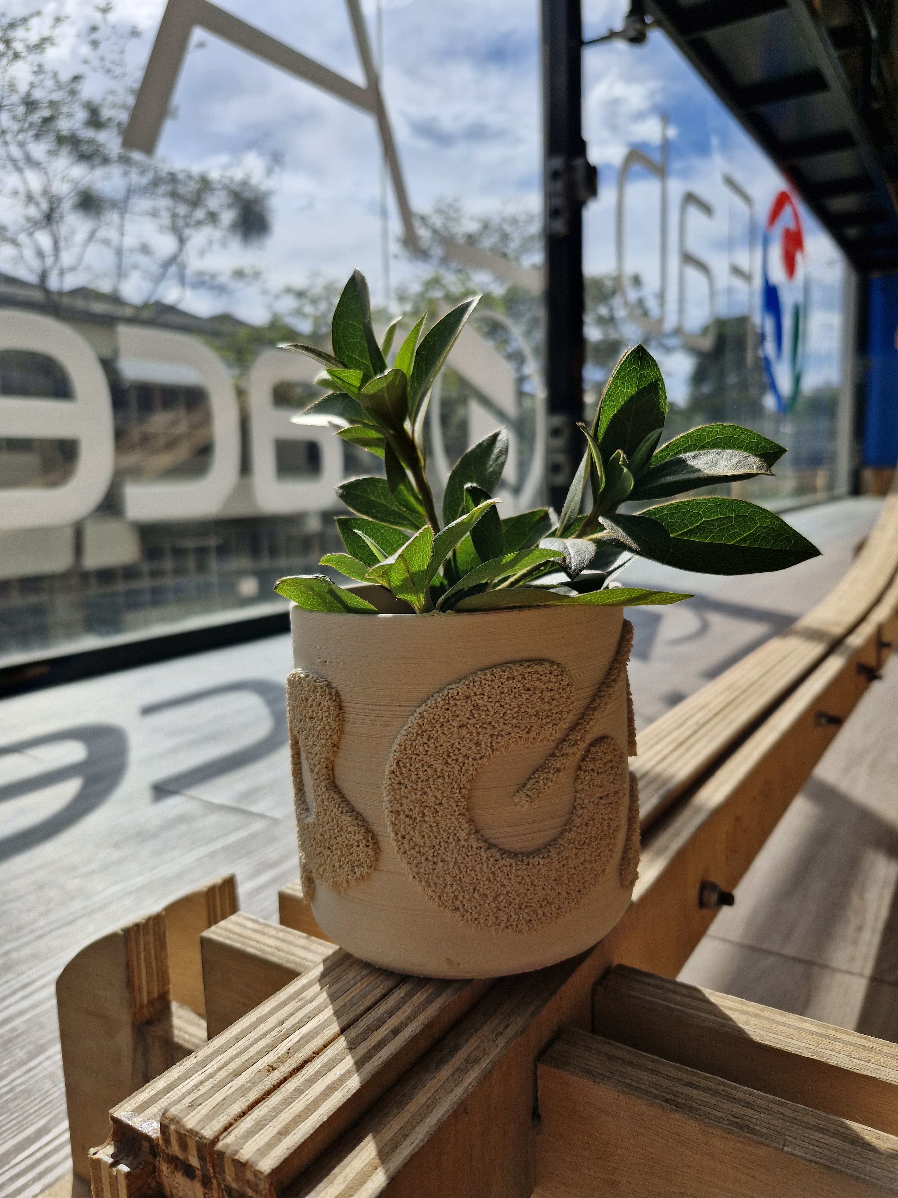 Fuzzy pattern planter