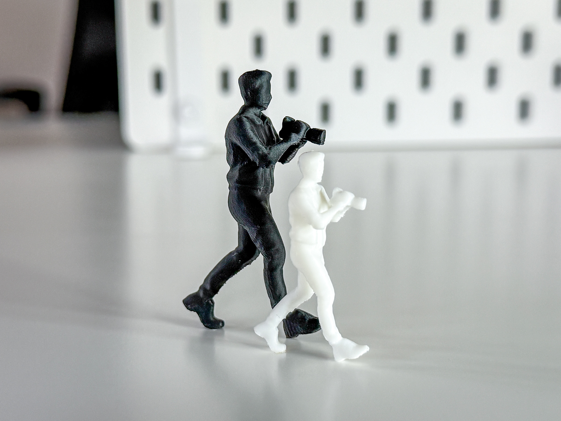 Miniature Photographer/Tourist II for your Diorama