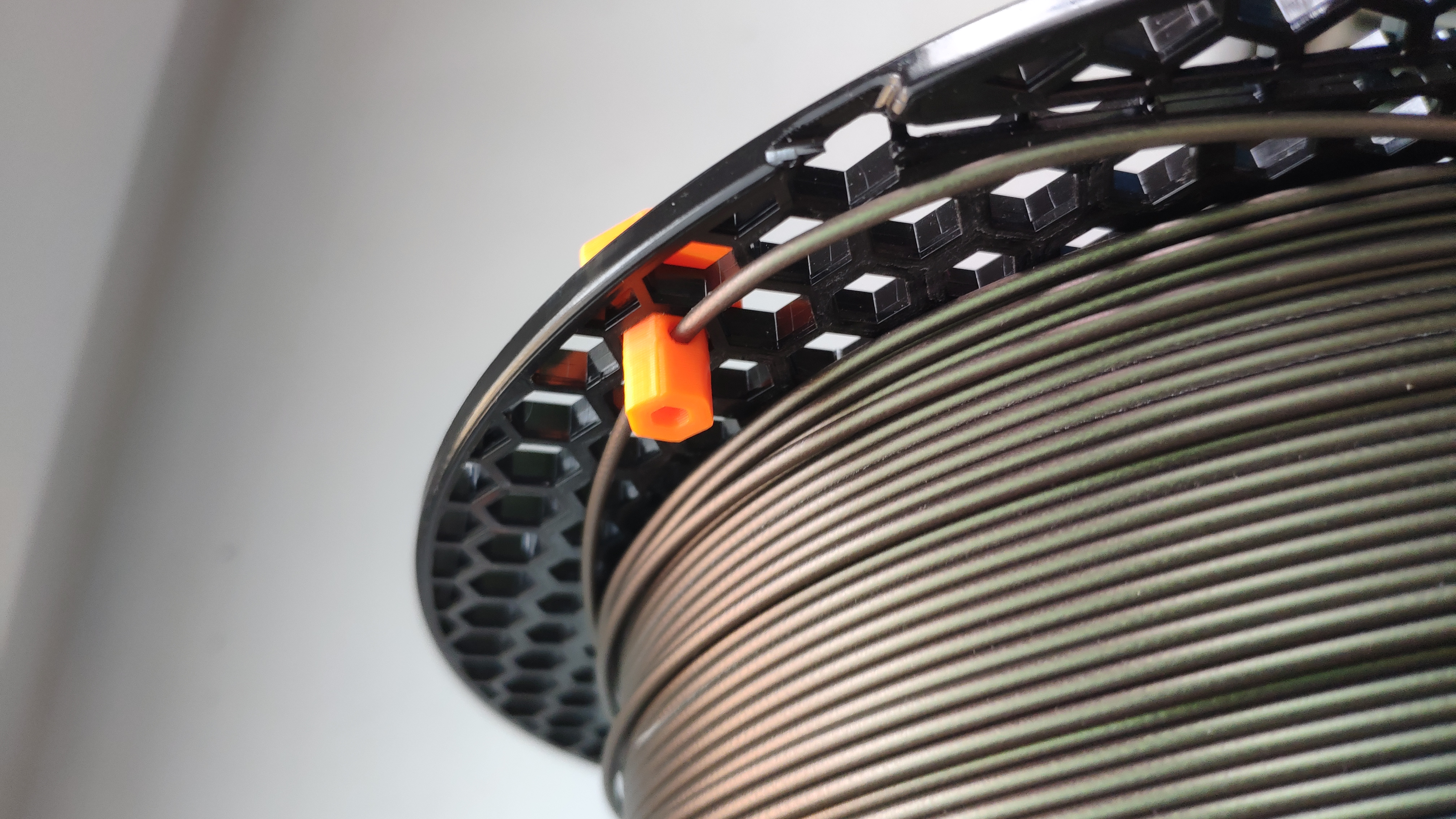 Filament clip for prusament spool