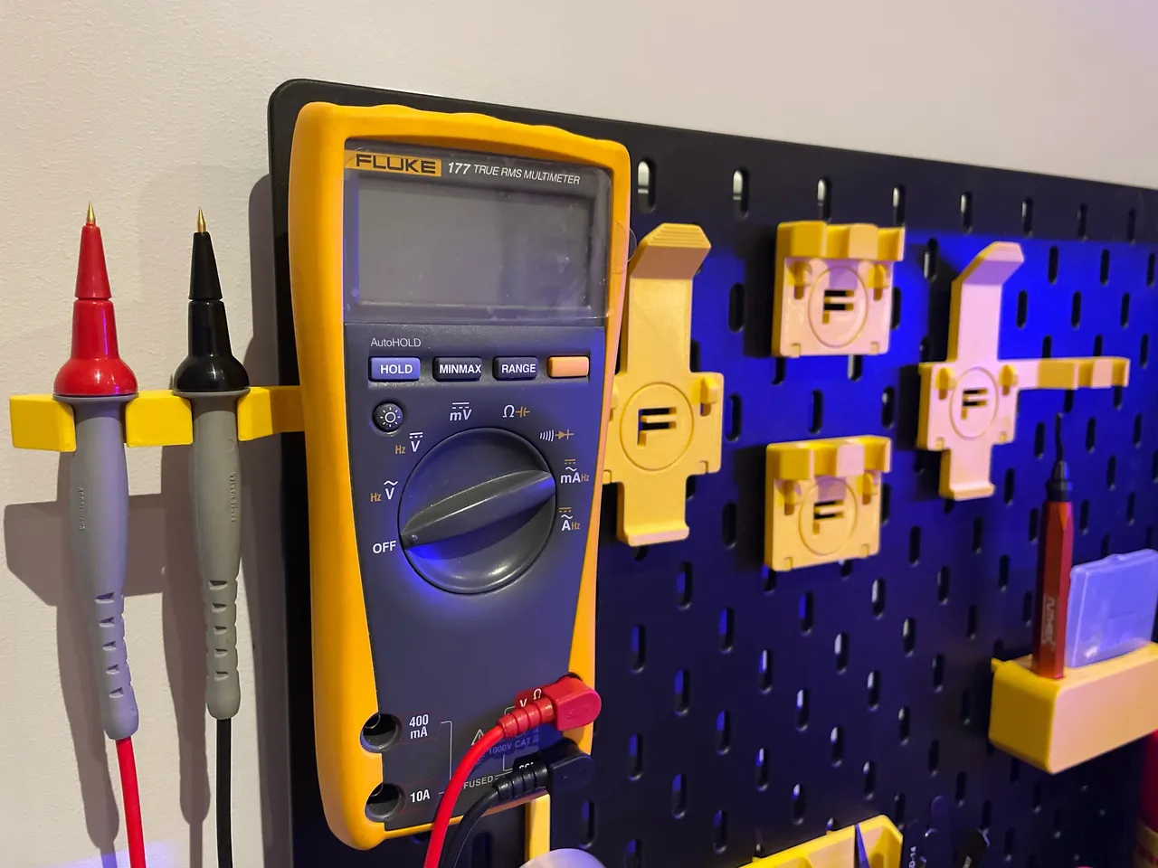 Fluke 175/177/179 IKEA Skadis Mount by 404 | Download free STL