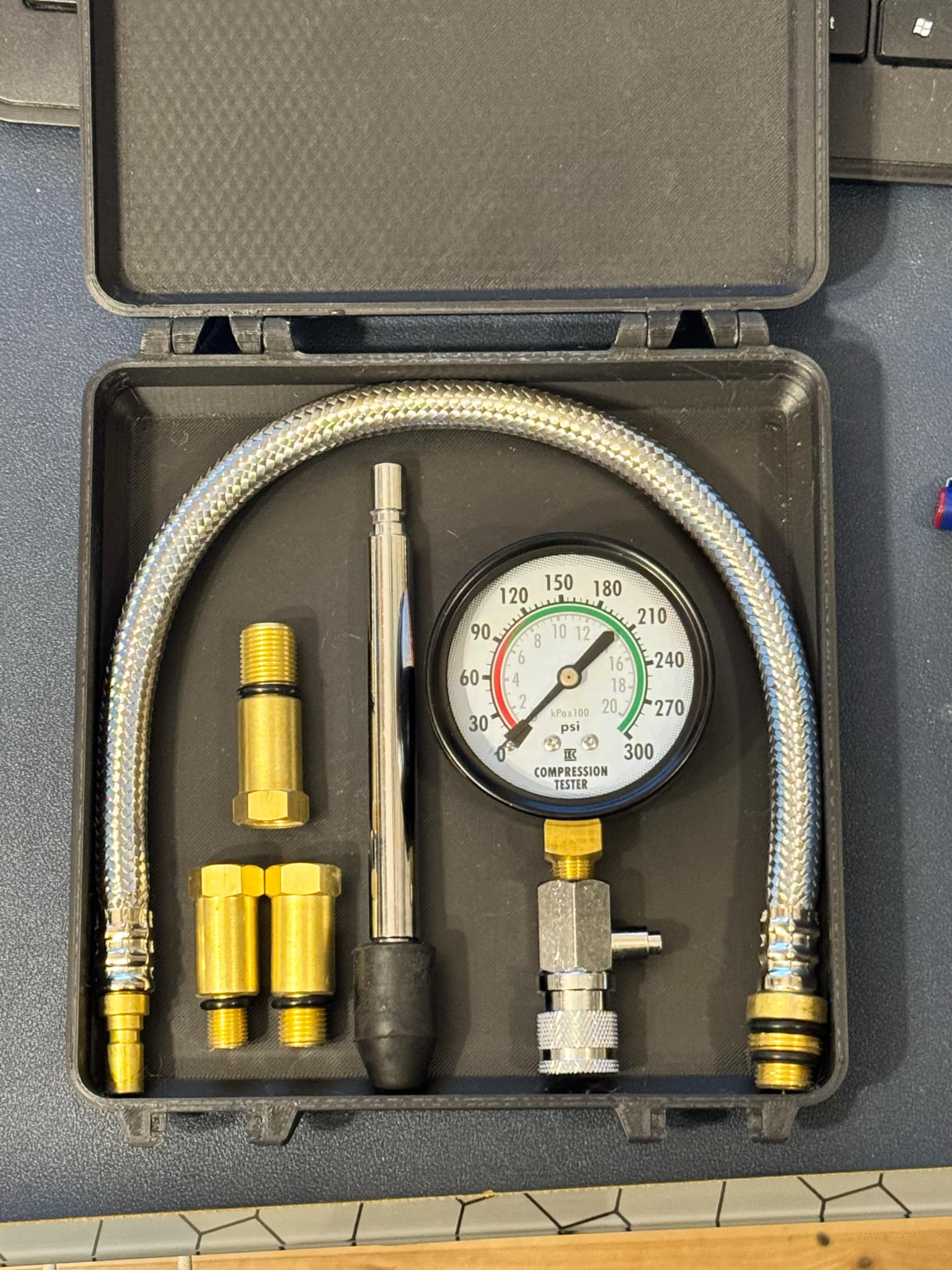 Cylinder Compression Tester Kit Organizer V1 — miniatura 4