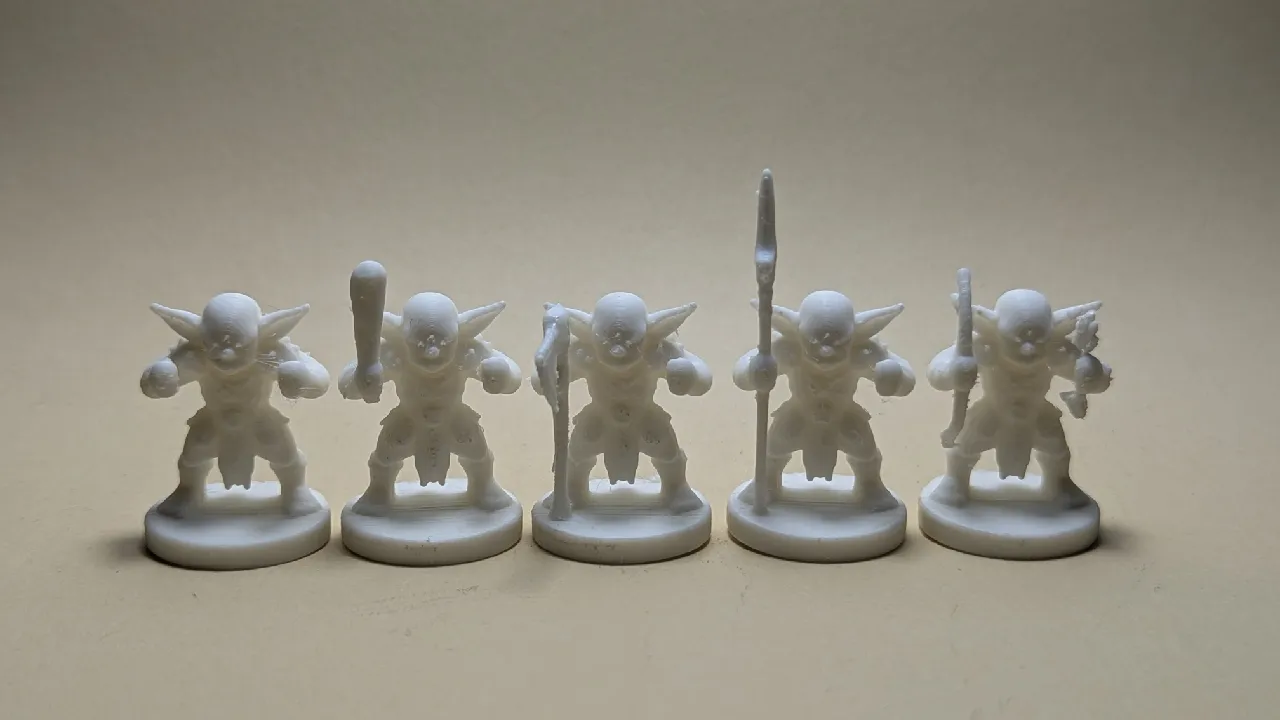 Chibi / Retro Goblin Fighter 20mm (DND/TTRPG) by adamnant