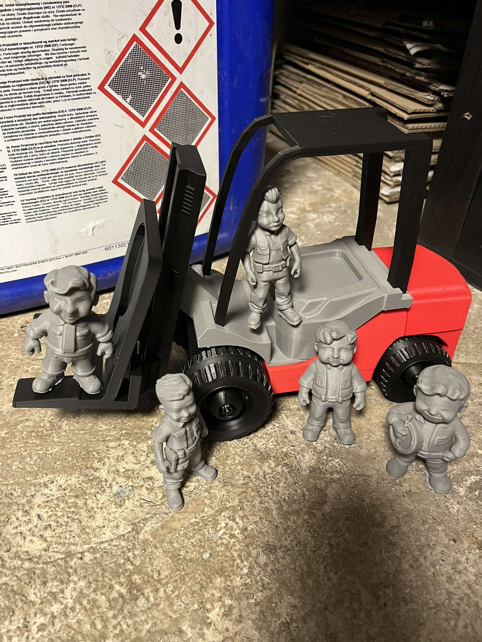 Cute little Hardworking Boys, working figures guy — thumbnail 7
