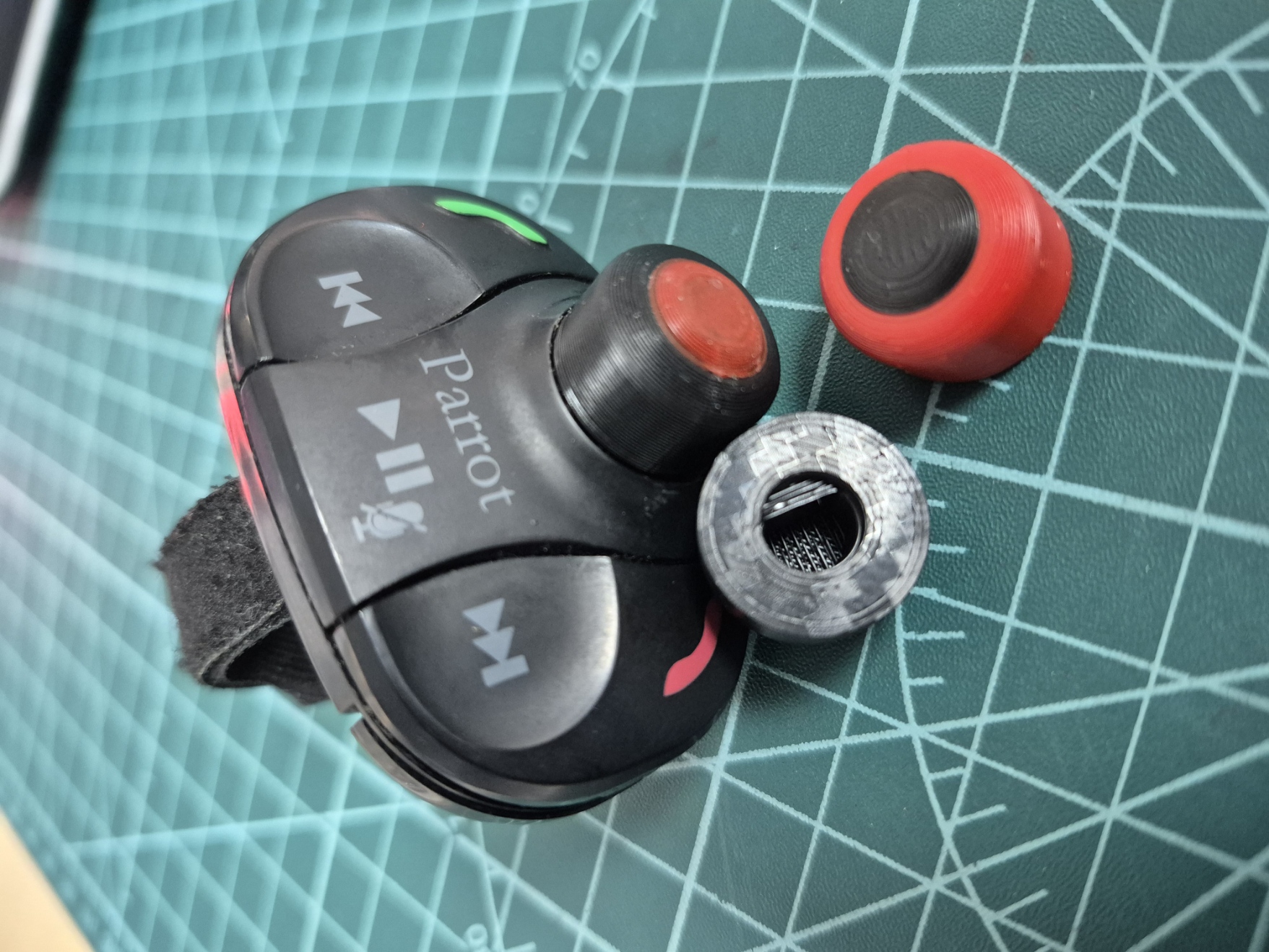 Button Parrot MKI9000