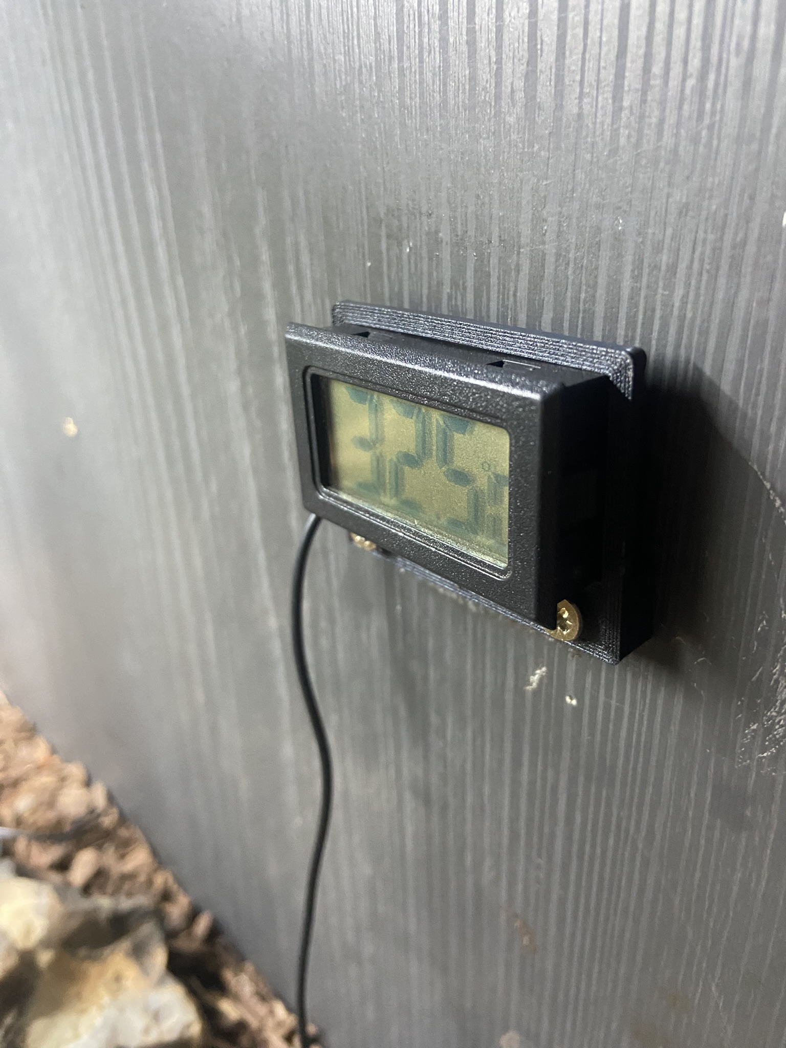 thermometer / hydrometer holder