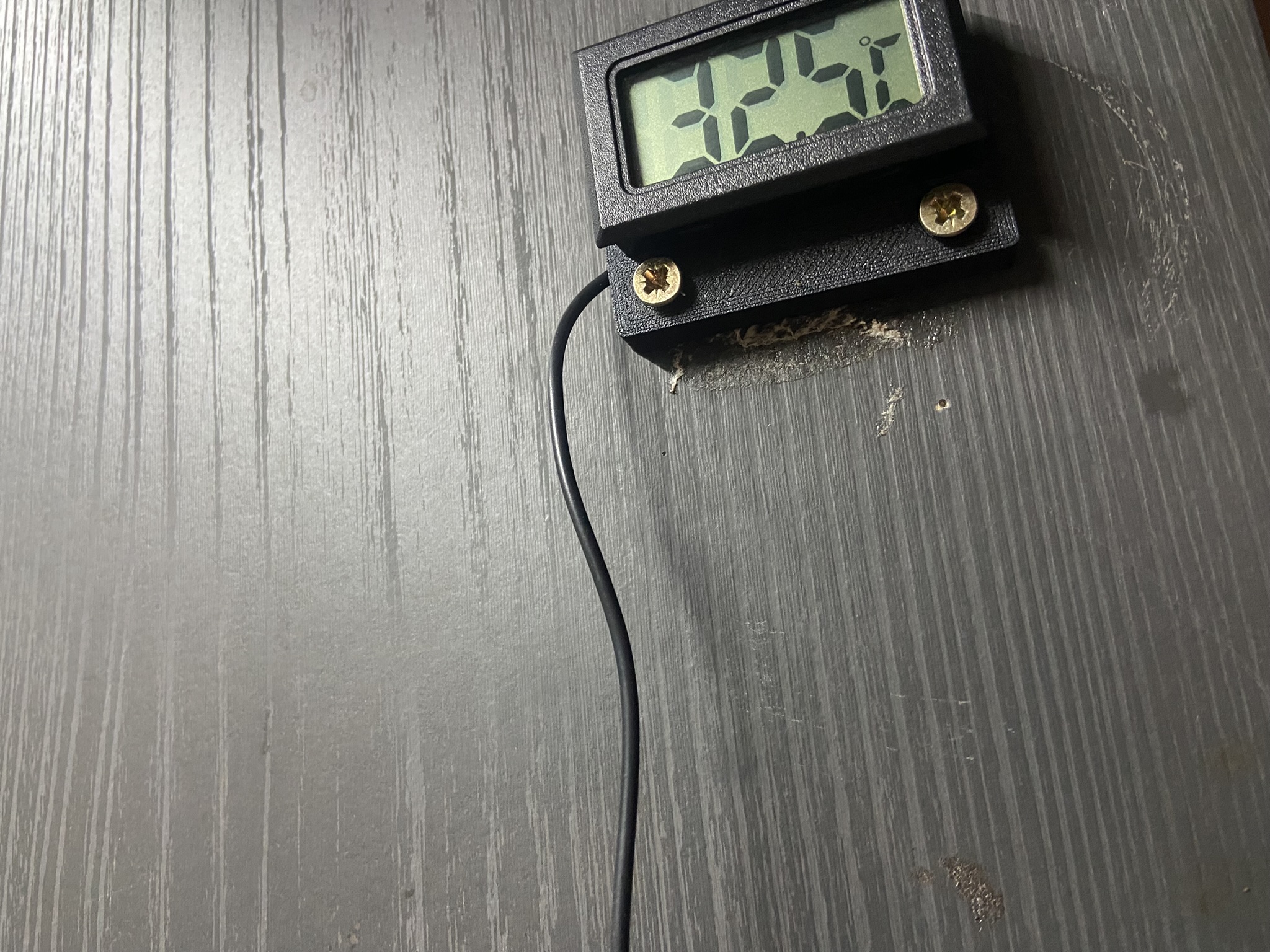 Miniatura 3 do modelo 3D thermometer / hydrometer holder