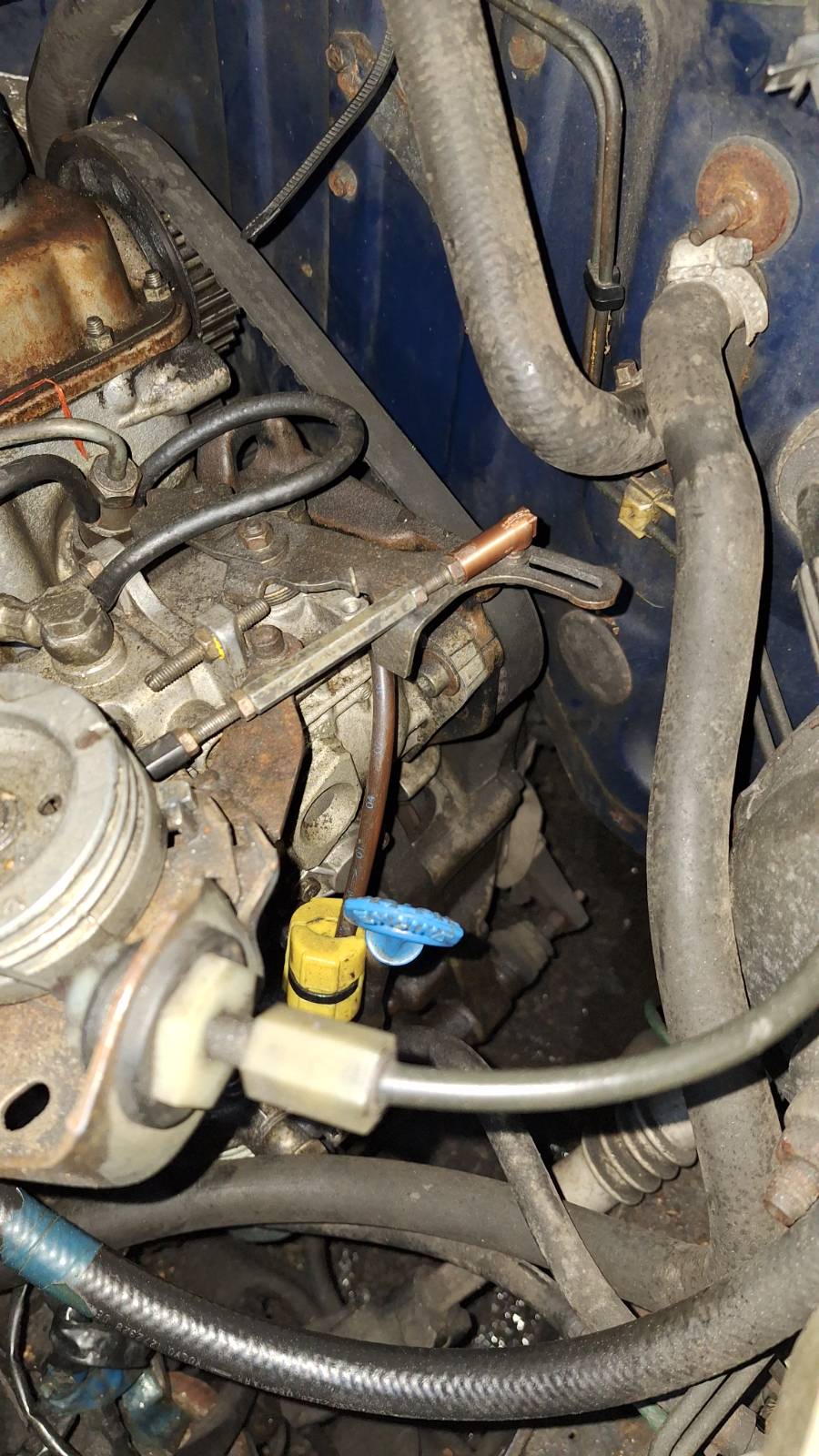 Volvo 740 throttle rod connector