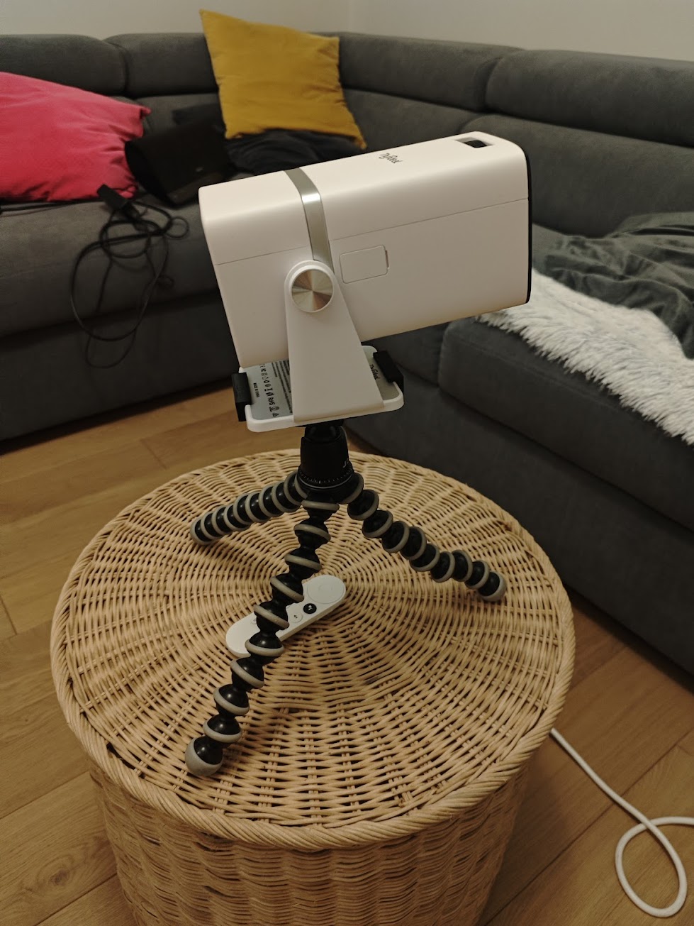 Tripod adapter for TD80W projector