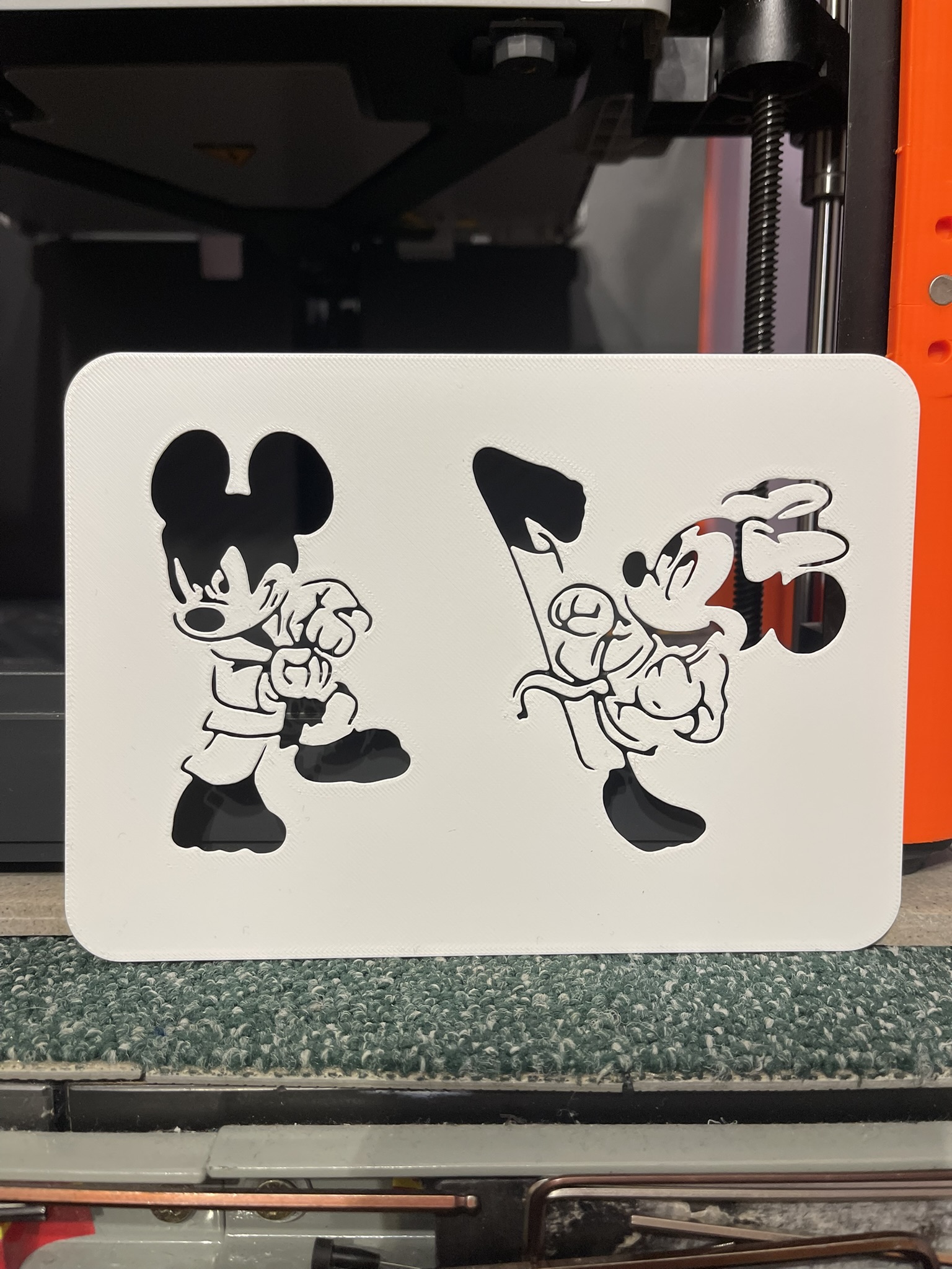 Mickey and Minnie Taekwondo Stencil template