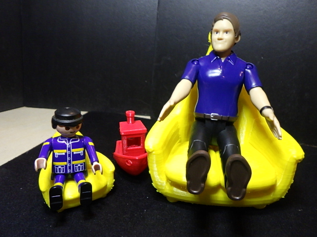 Banana Chair in Playmobil Diorama Compatible Scale & Dollhouse Scale