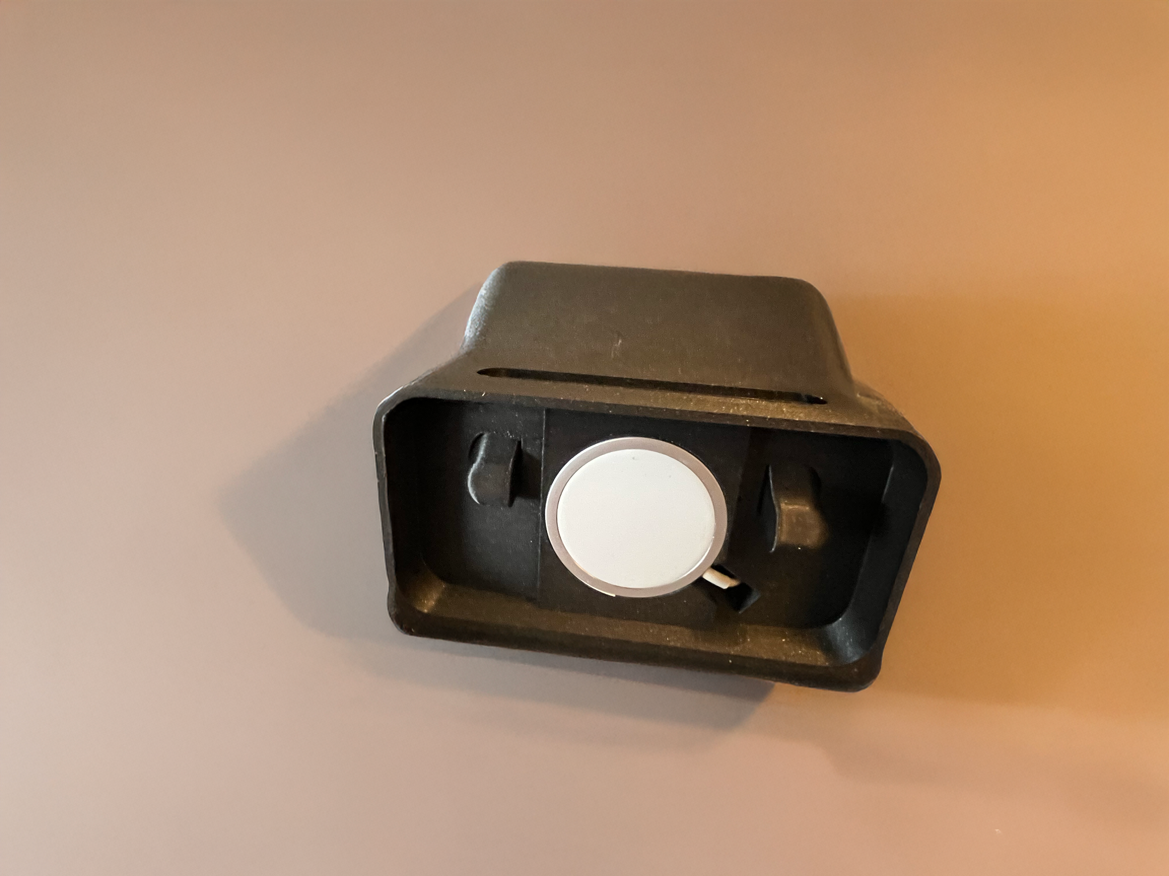 iPhone 13 Standby stand remix of Scott Yu-Jan design