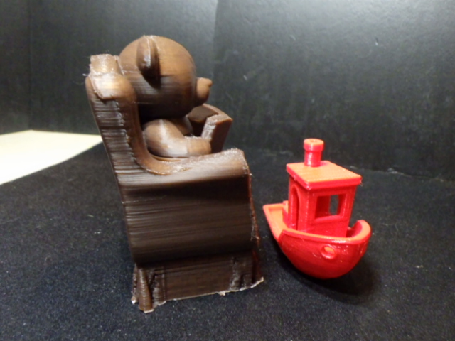 Miniatura 3 do modelo 3D Teddy Bear reading