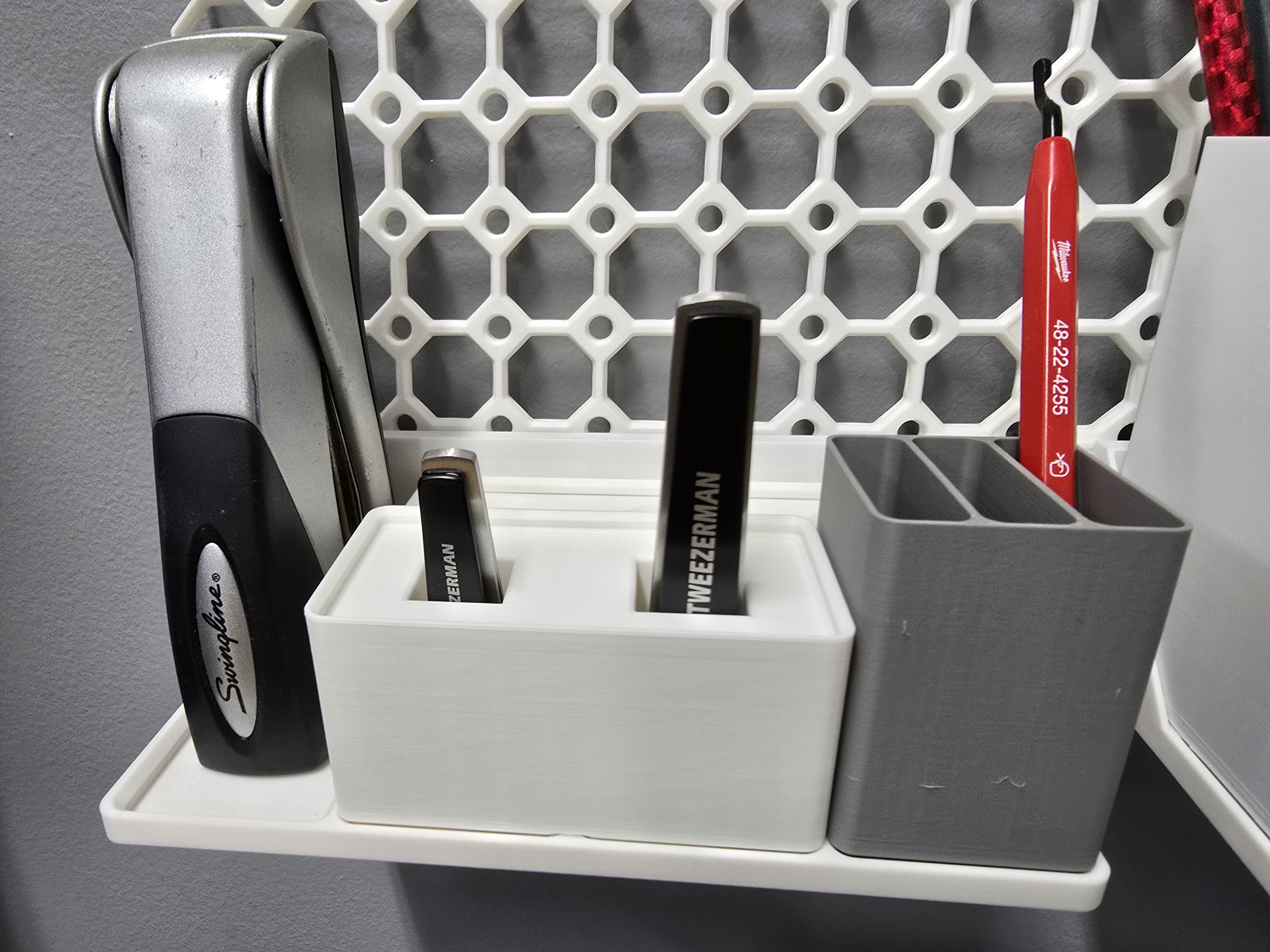 Gridfinity Dual Nail Clipper Holder