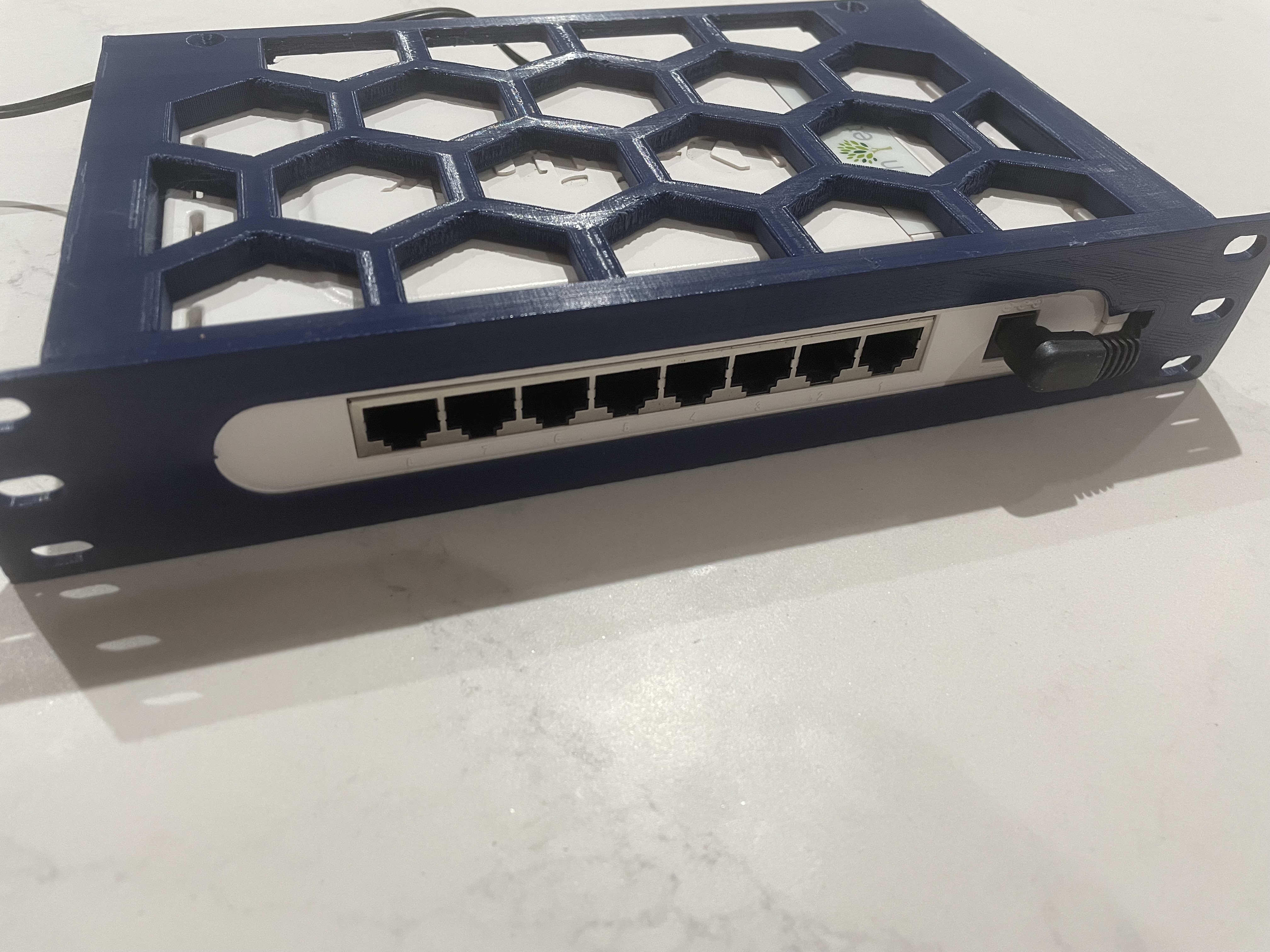 D-Link DGS1008D 10" Rack Mount