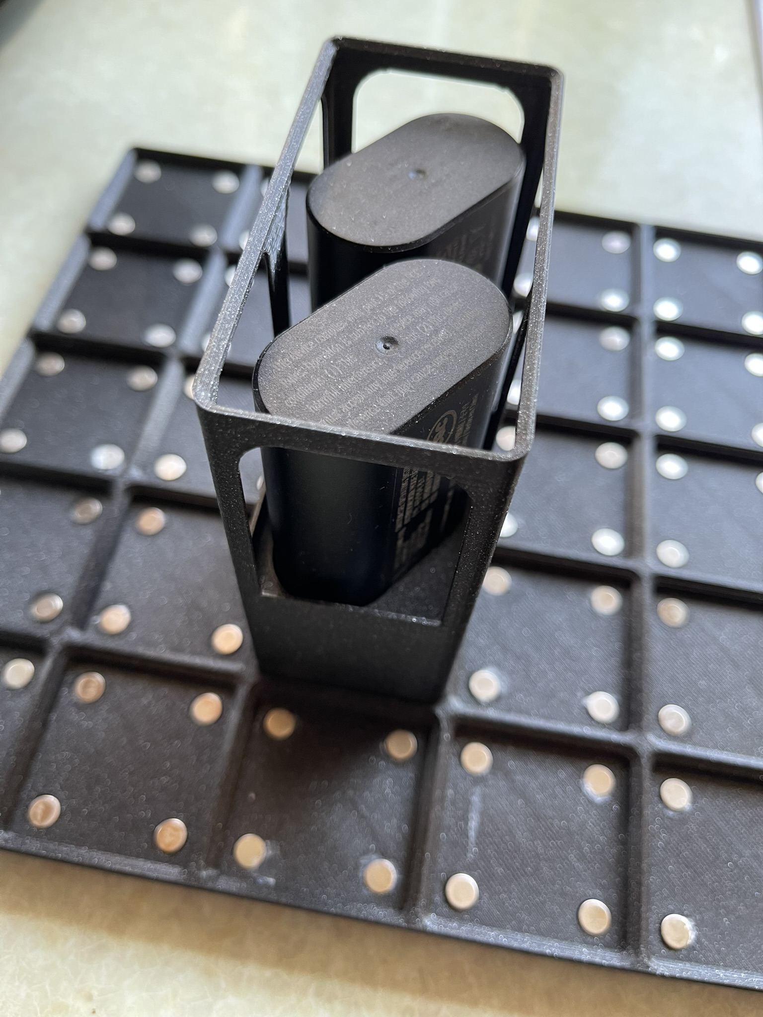 Gridfinity stackable holder for Ikea Braunit batteries