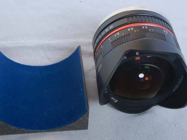 Ablageschalen / Ablagen für Objektive; storage trays / shelves for lenses