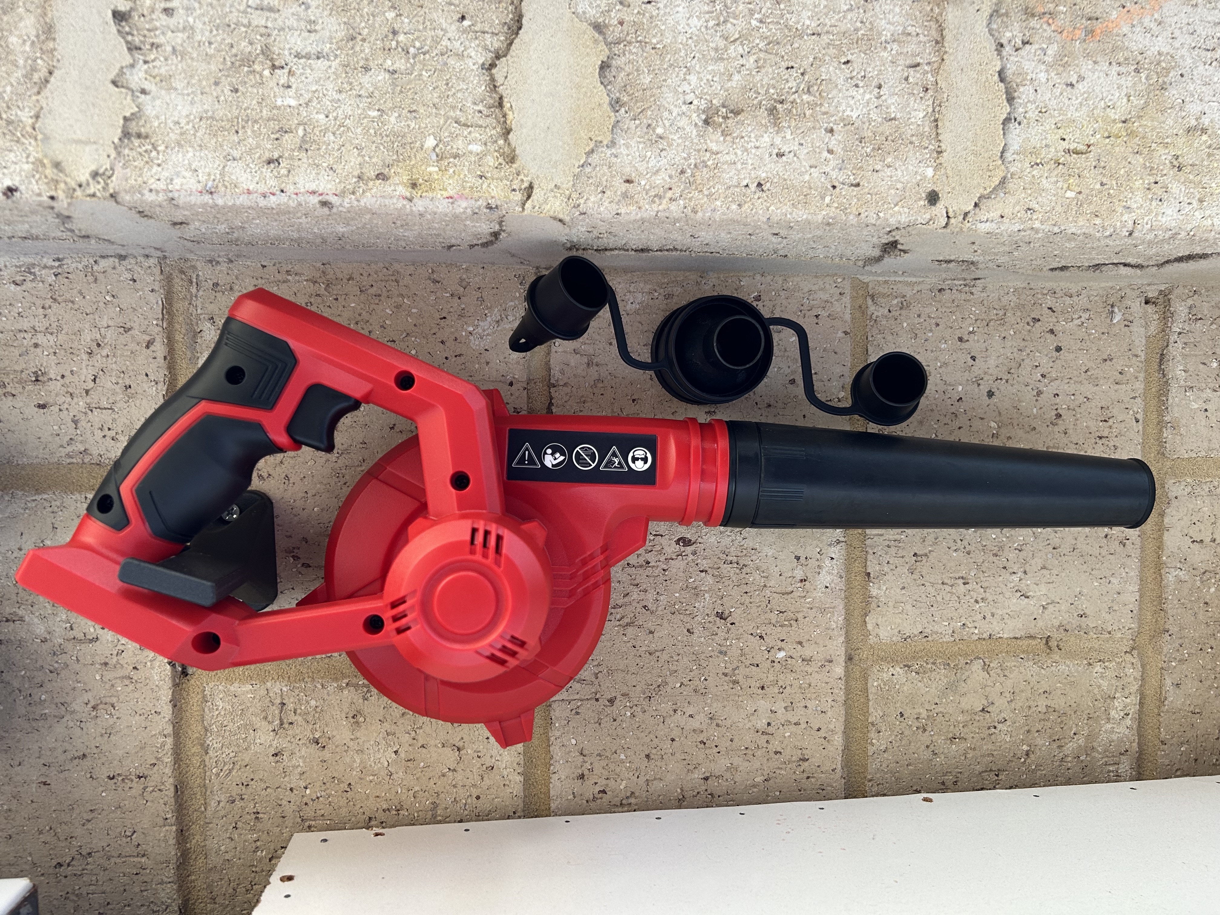 Ozito (Einhell) PXC 18V Workshop Blower and Inflator Brackets