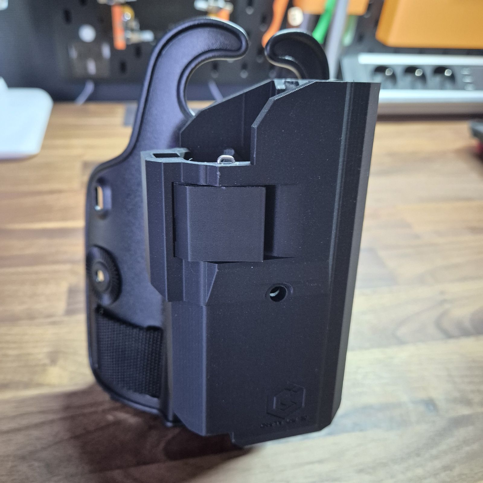 Tokyo Marui Dual Stainless (with Tactical SF XC1 Flashlight) Holster — thumbnail 6
