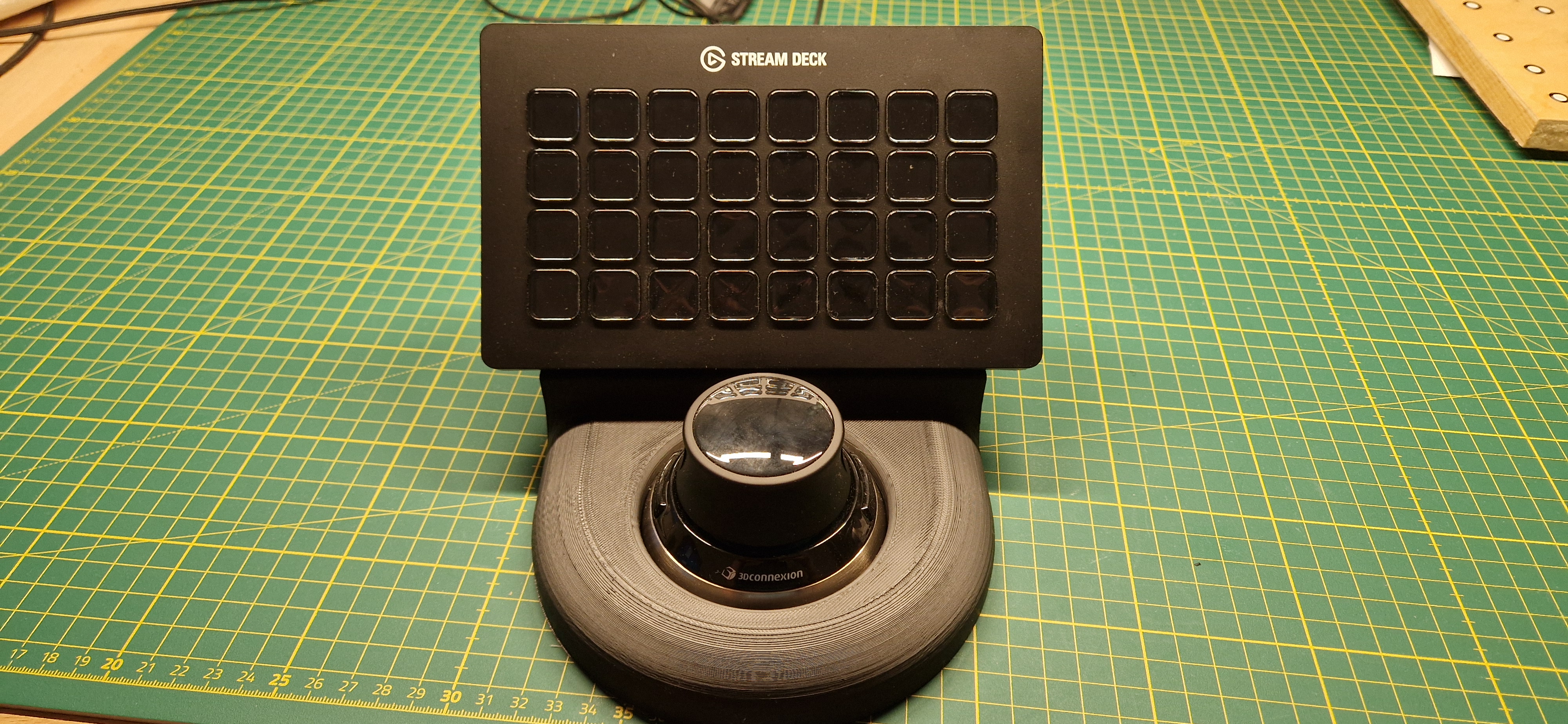 Space Mouse und Stream Deck