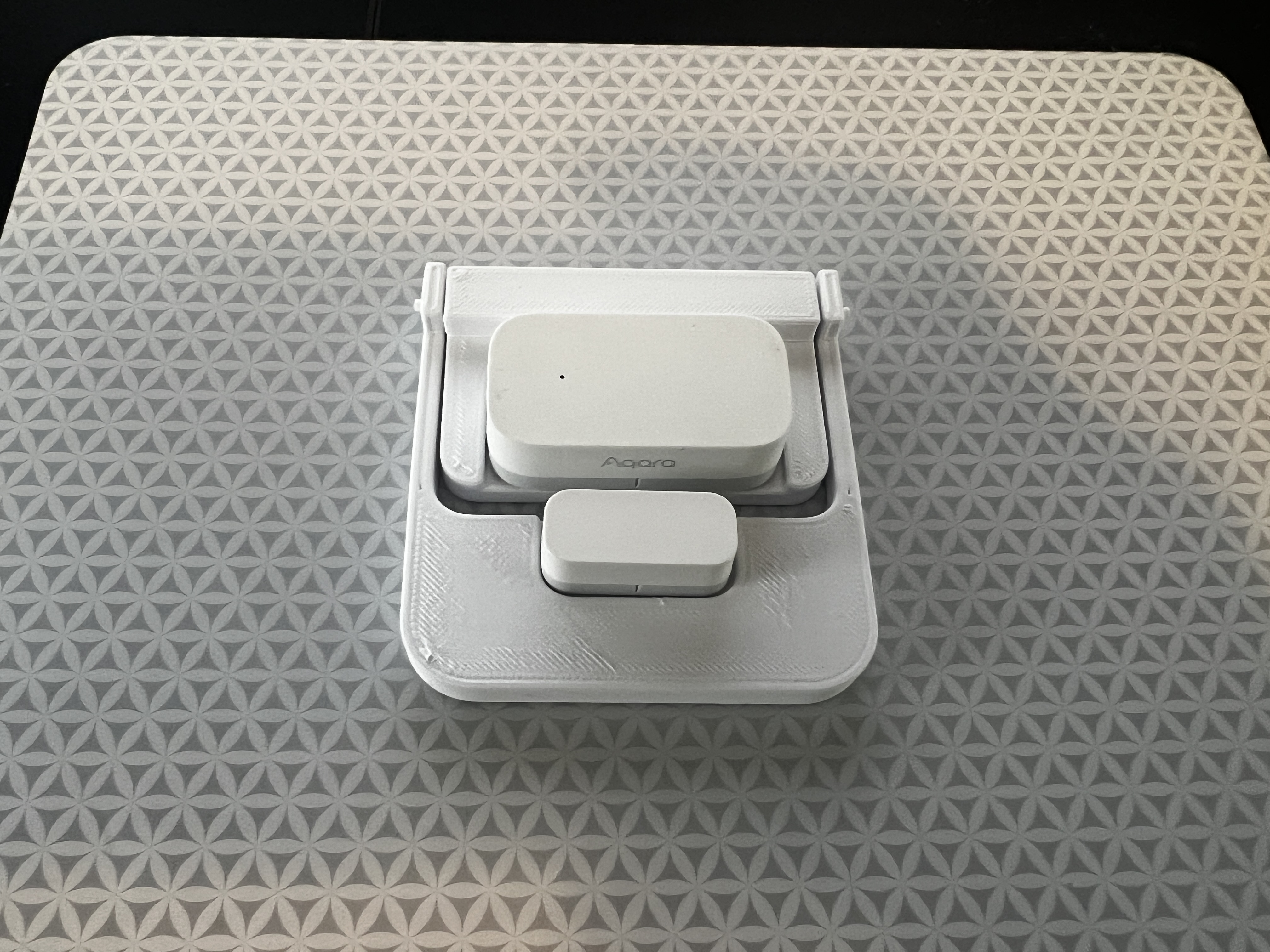 garage door holder for Aqara Door and window sensor