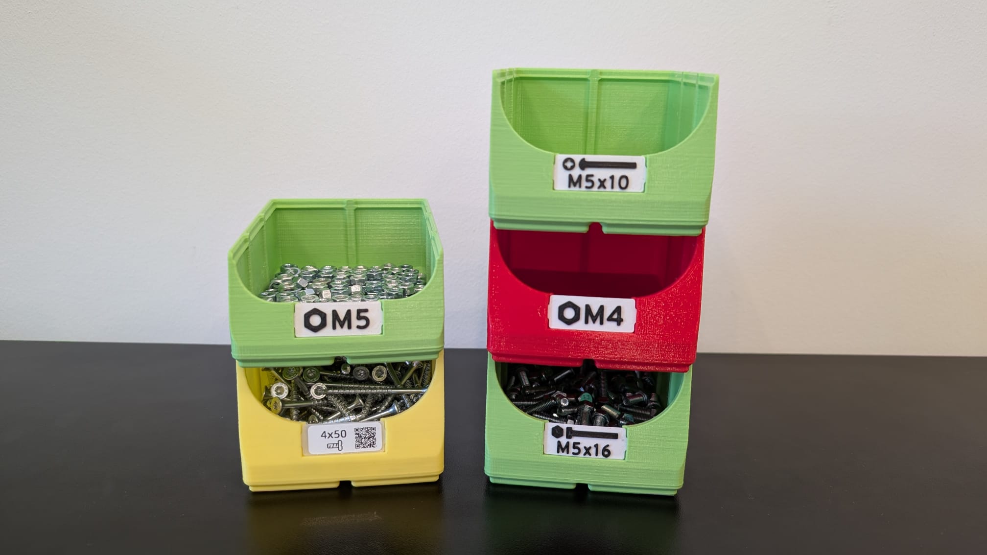Parametric Open-Front Gridfinity Bins w/ Quick Swap Labels