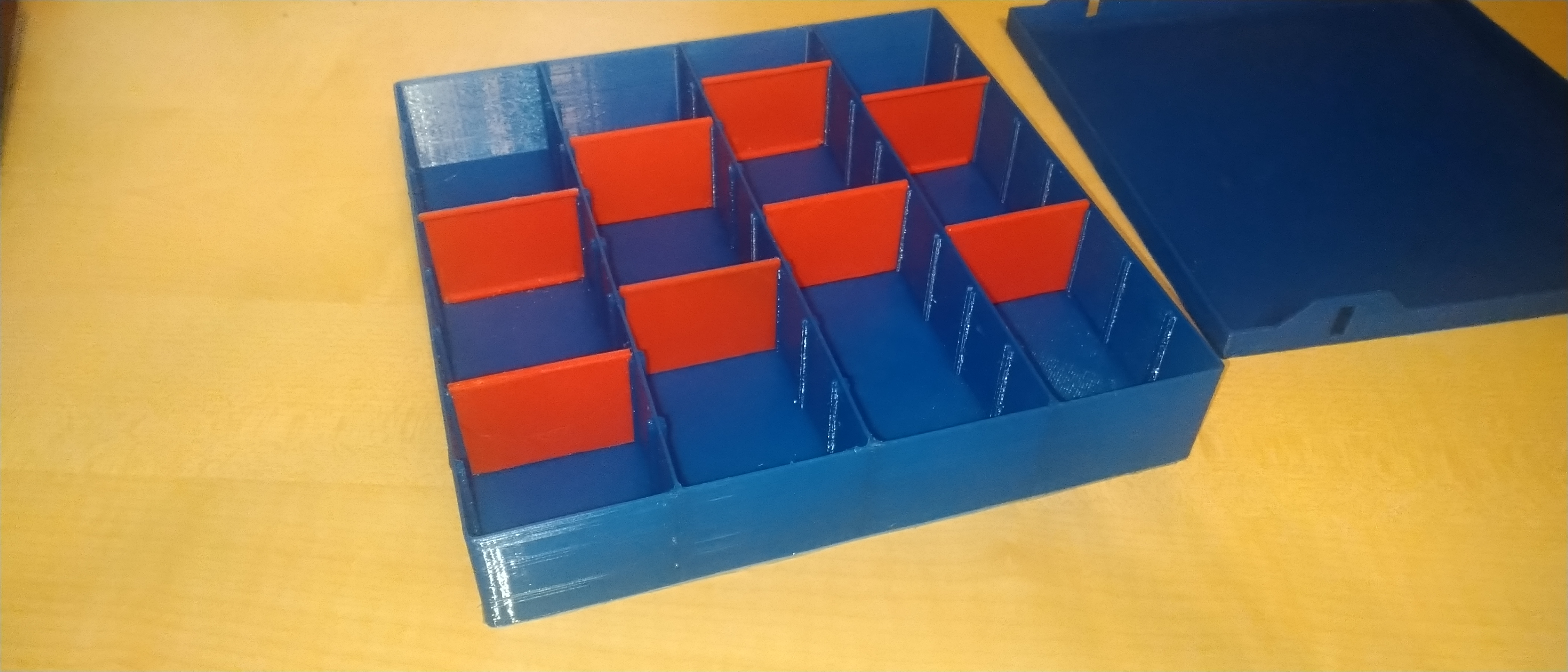 sorting box - movable dividers