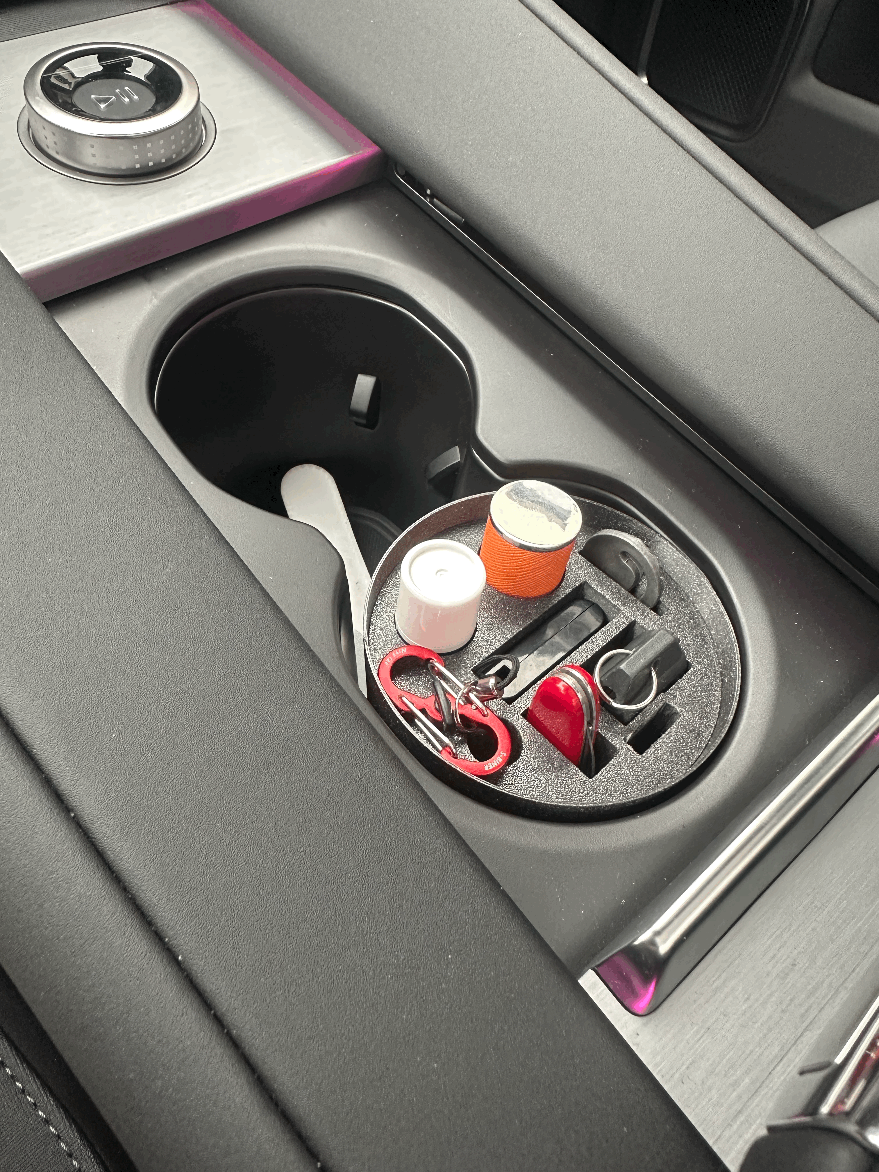 Central console - Cup Organizer Polestar 4
