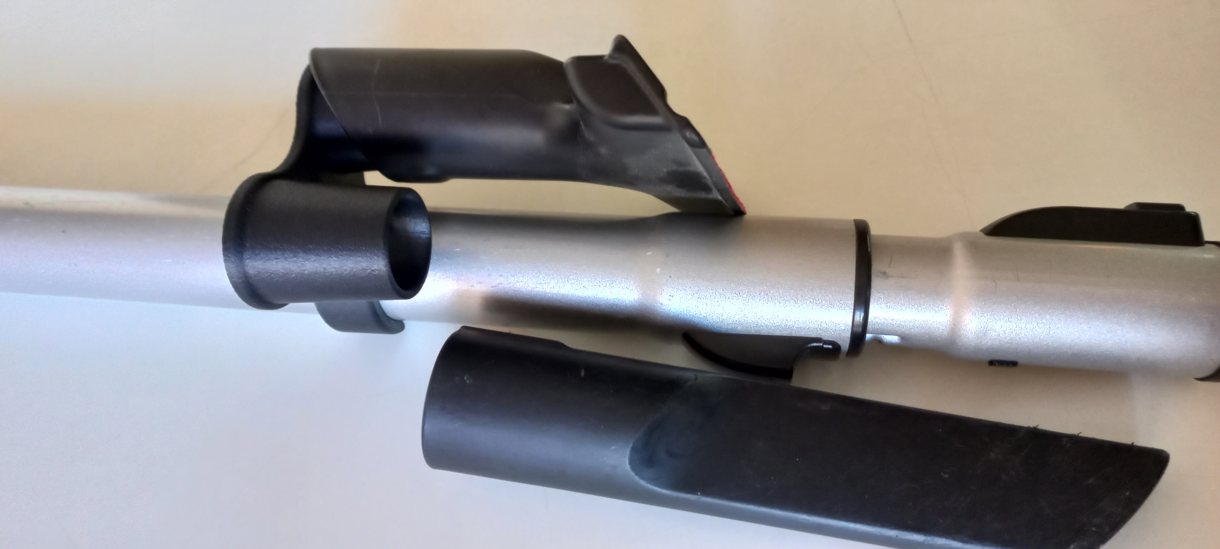 Rowenta Silence Force vaccum cleaner nozzle holder