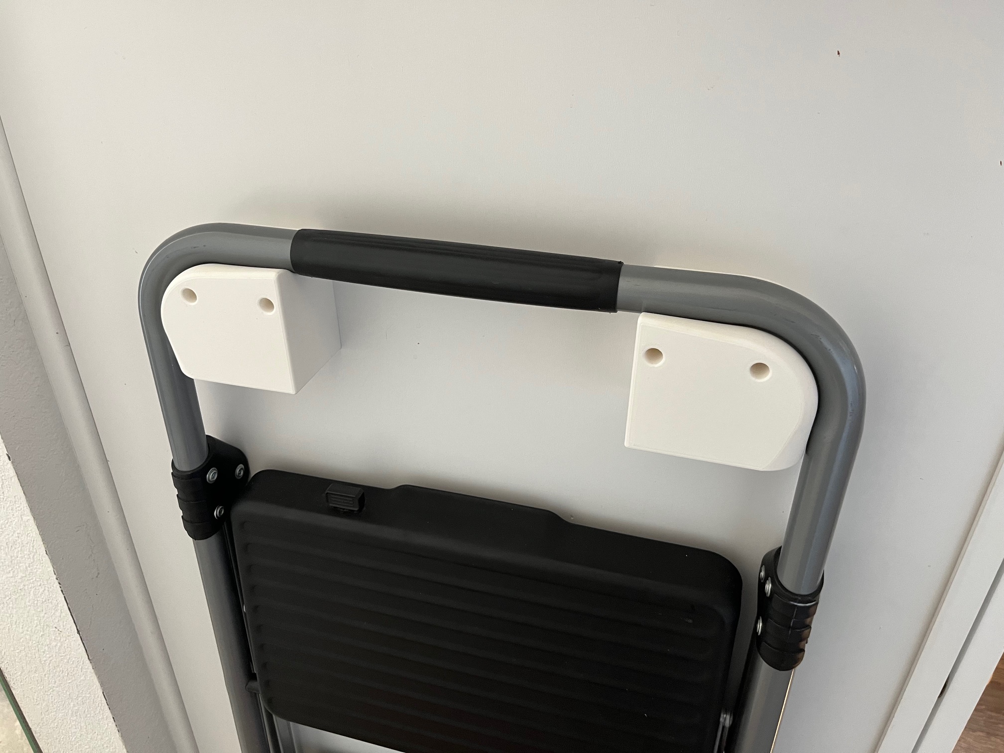 Step Stool Holder for Harbor Freight Franklin Two-Step