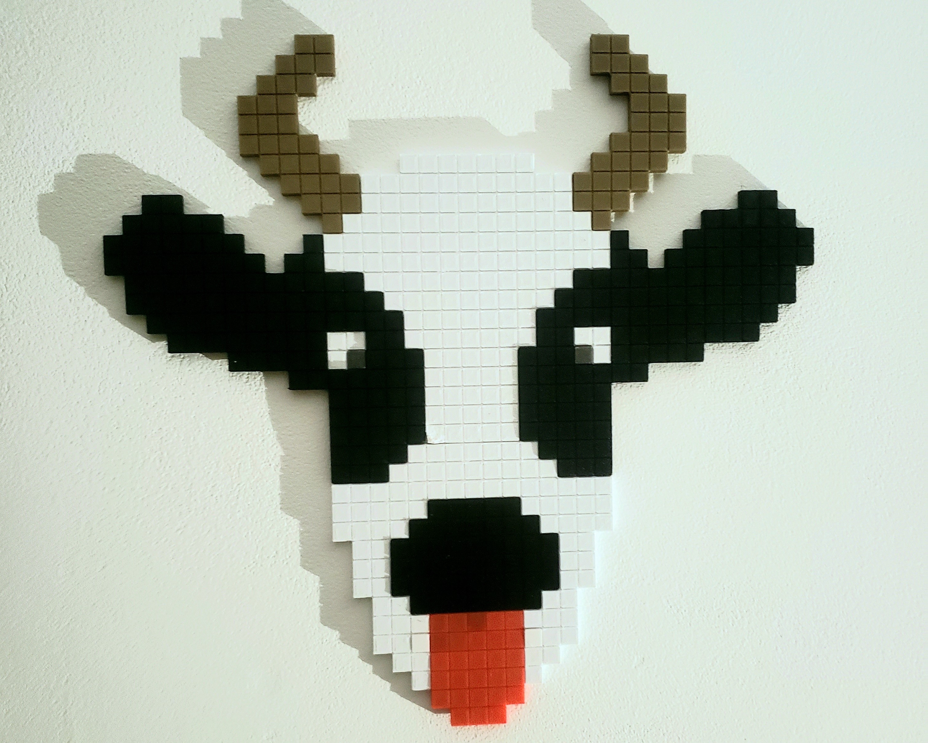 Pixel art cow