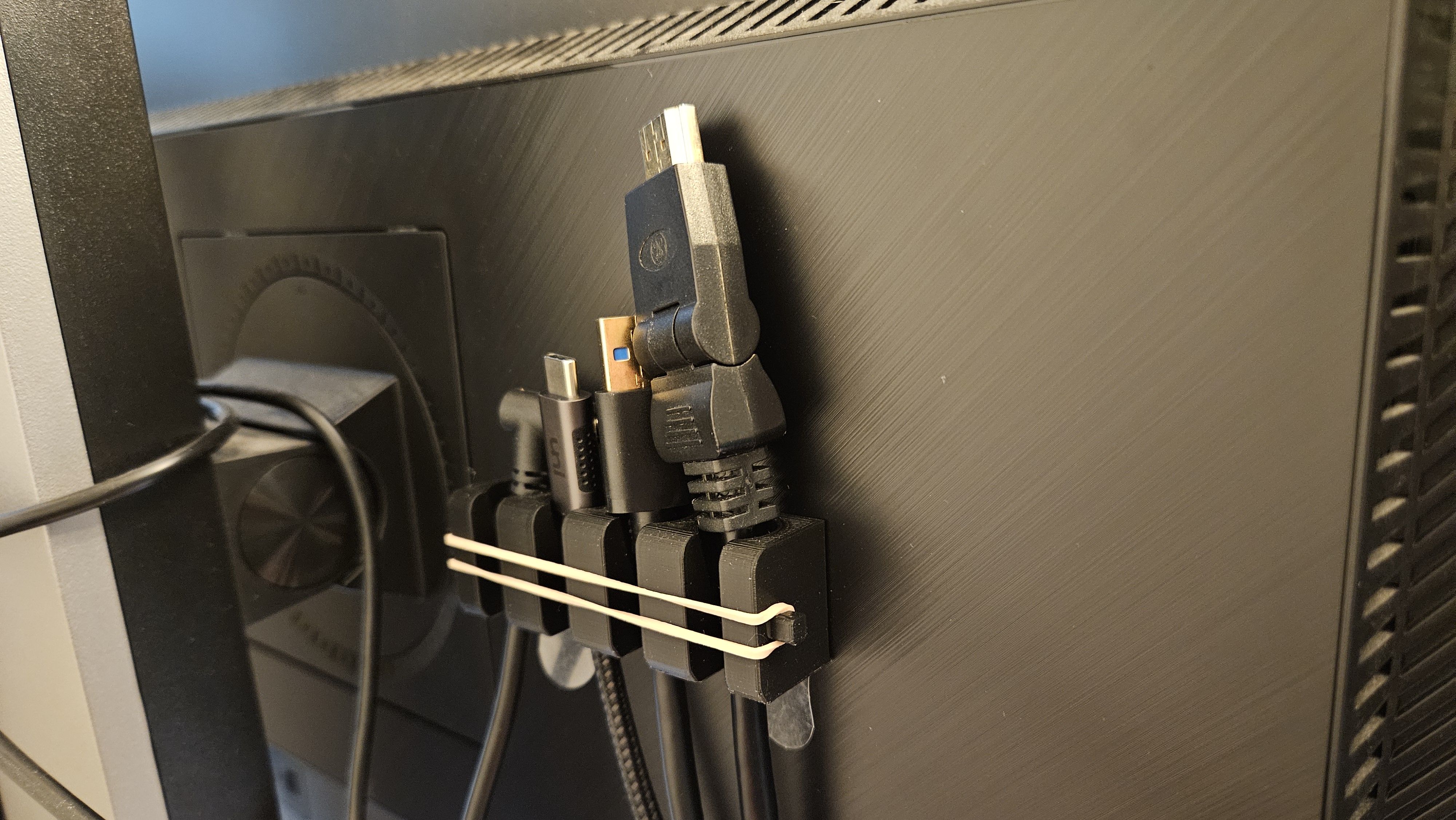 Cable Holder for Monitor Backside