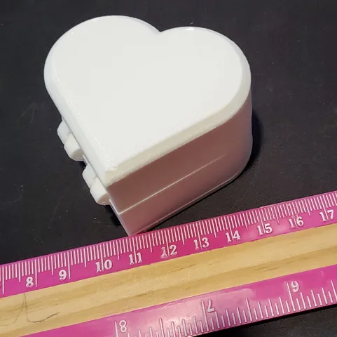 Hinged-Heart-Box