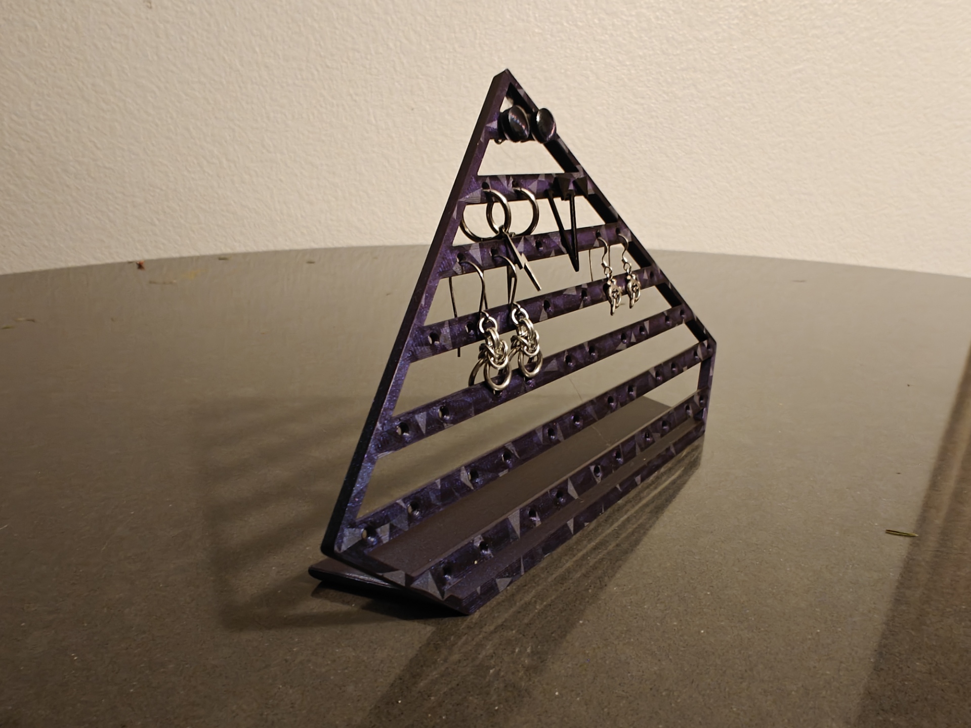 Miniatura 3 do modelo 3D Earring holder/stand