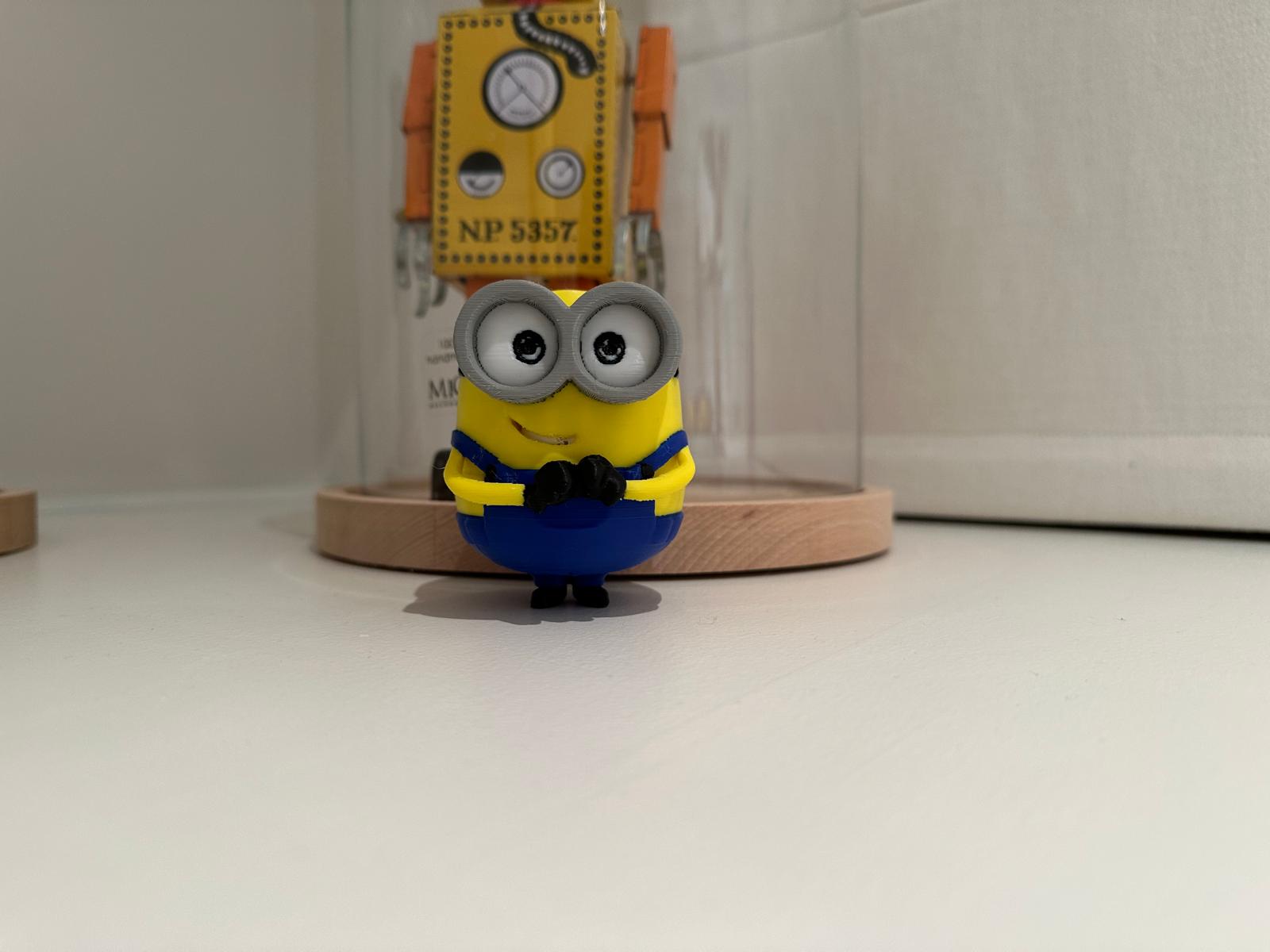TinyMinion: Your minion buddy! (1:8 scale)