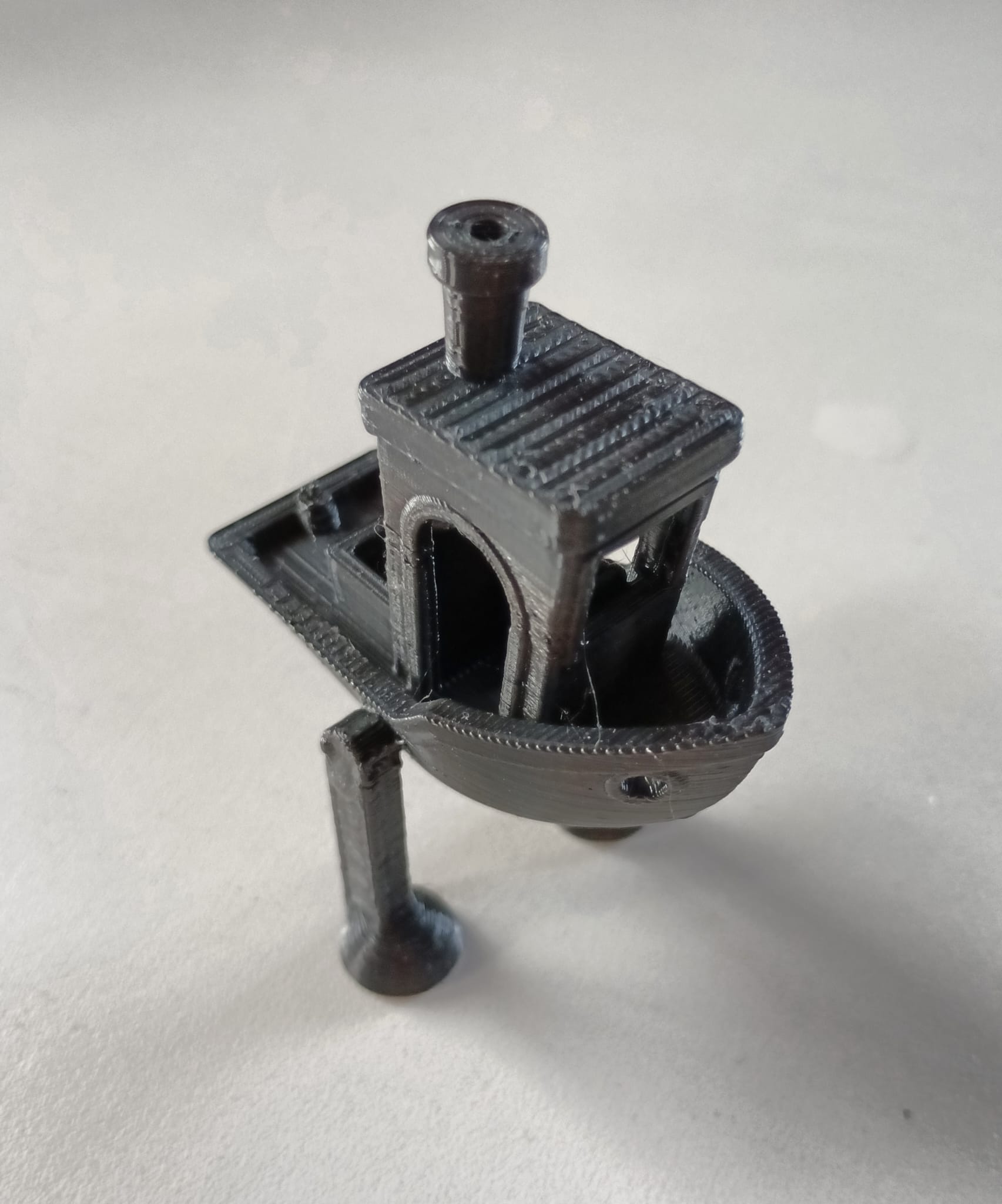 BENCHY ROBOT — thumbnail 2