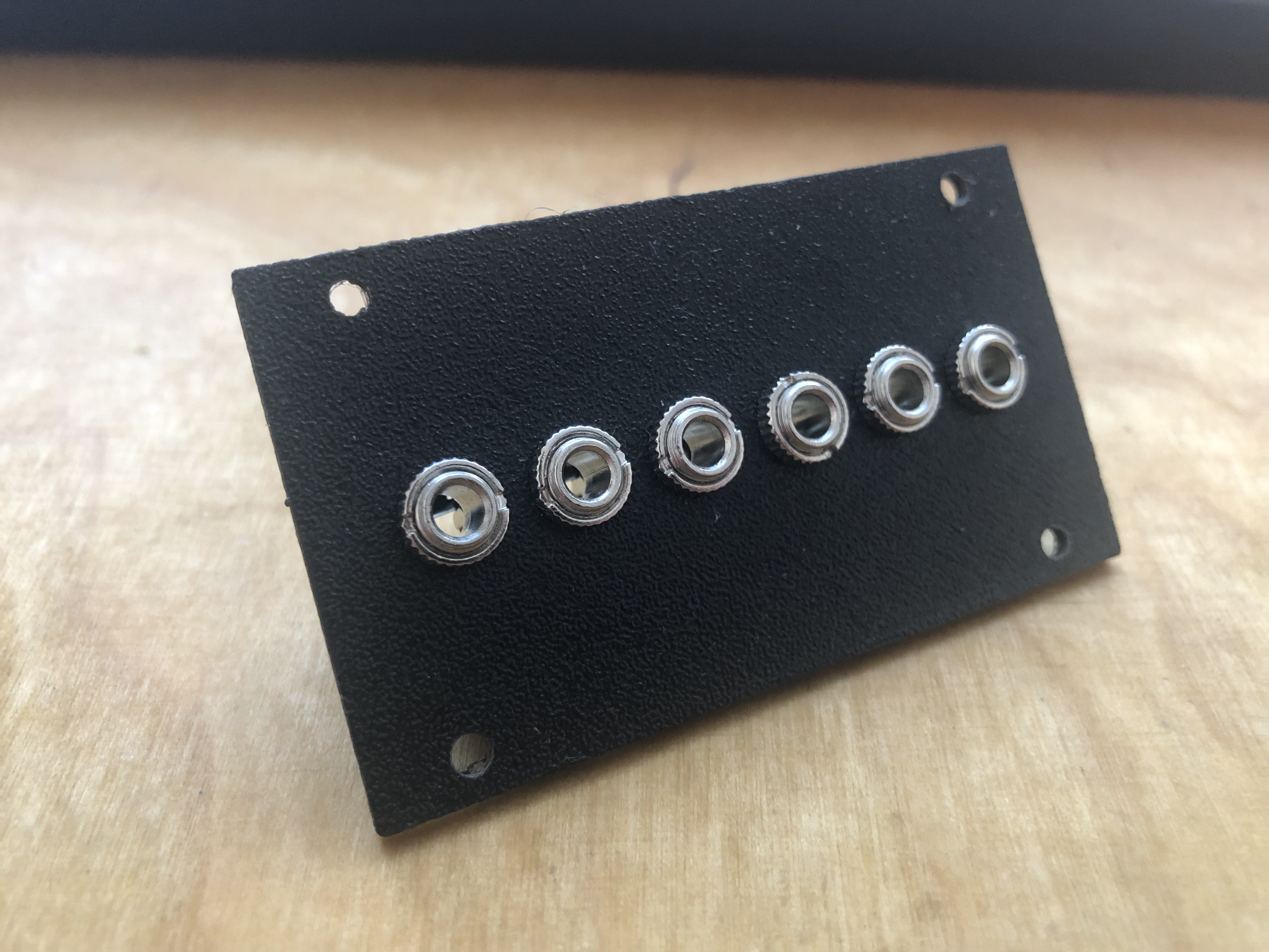 6 Jack Eurorack Panel - Intellijel 1U