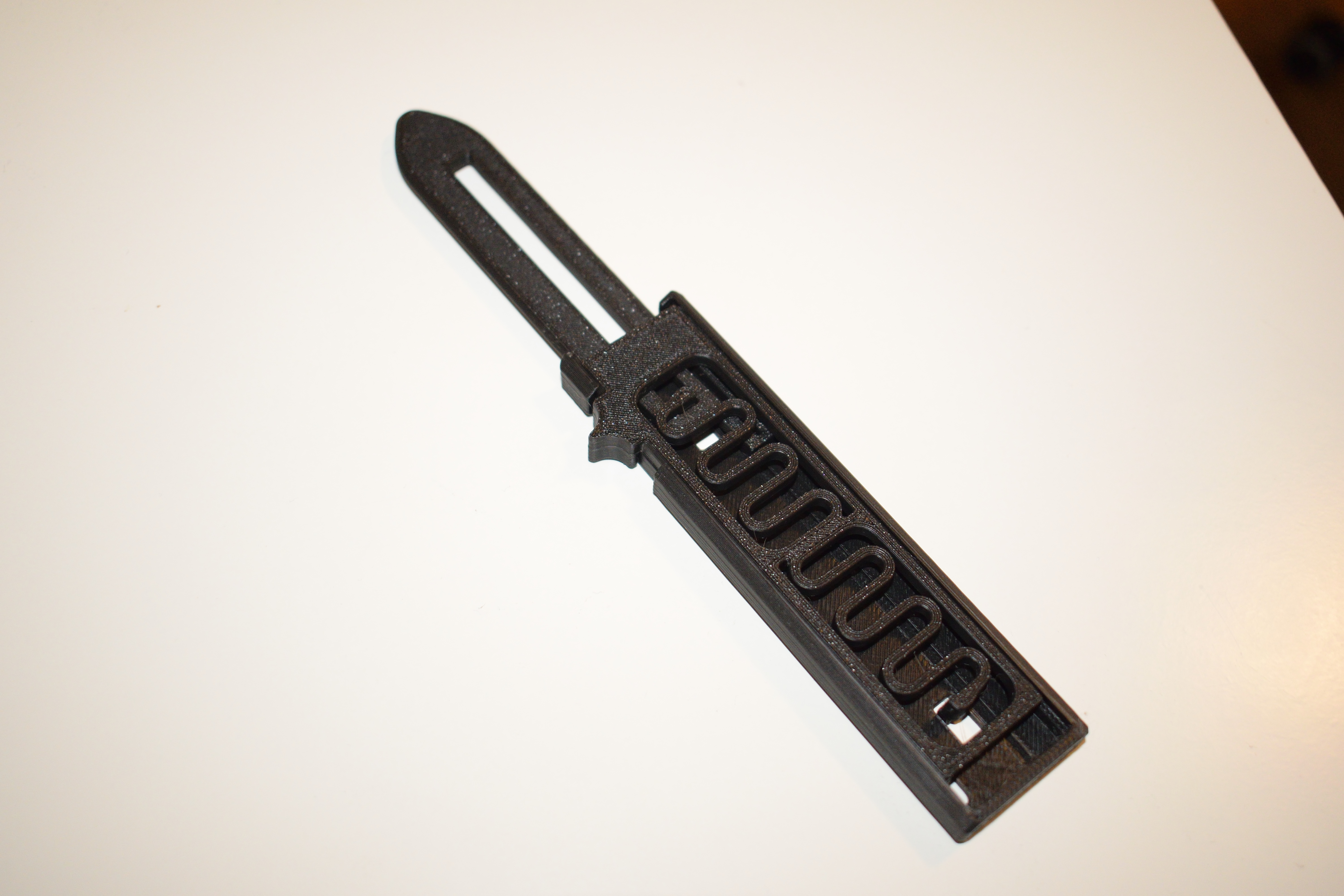 Left handed (mirrored) OTF Fidget Knife