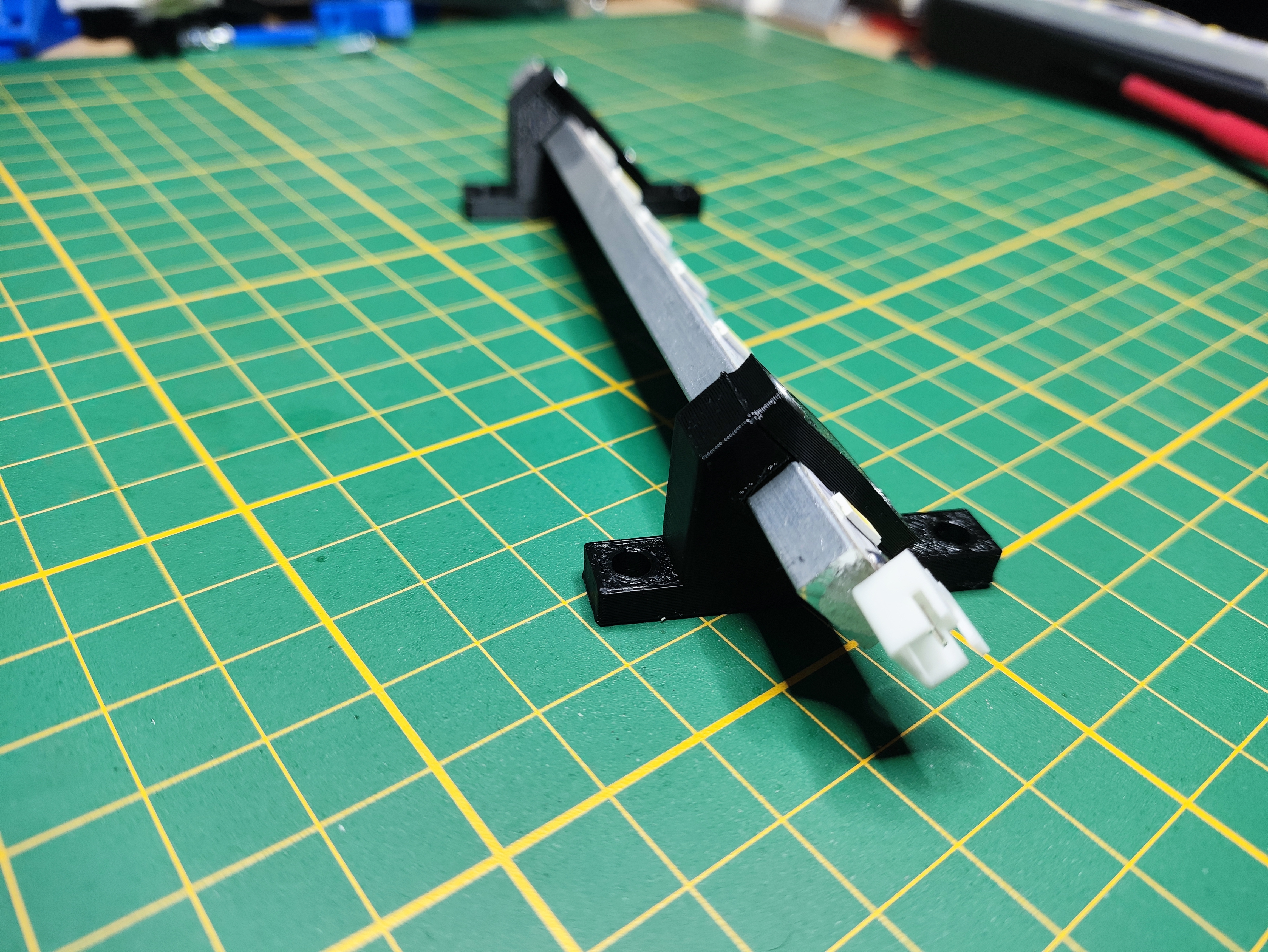 LED holder 45 degree — thumbnail 2