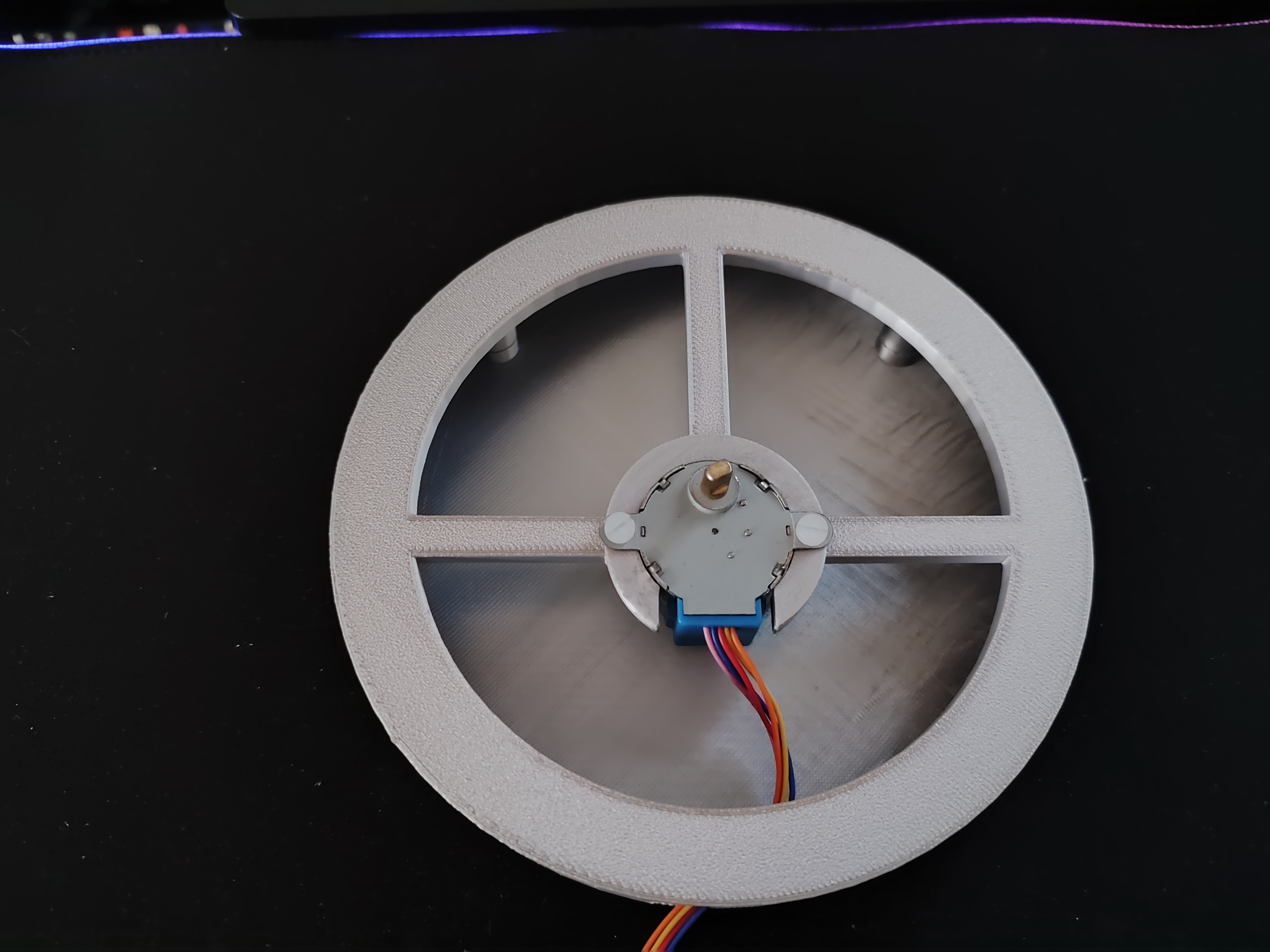 Miniatura 4 do modelo 3D Rotating table