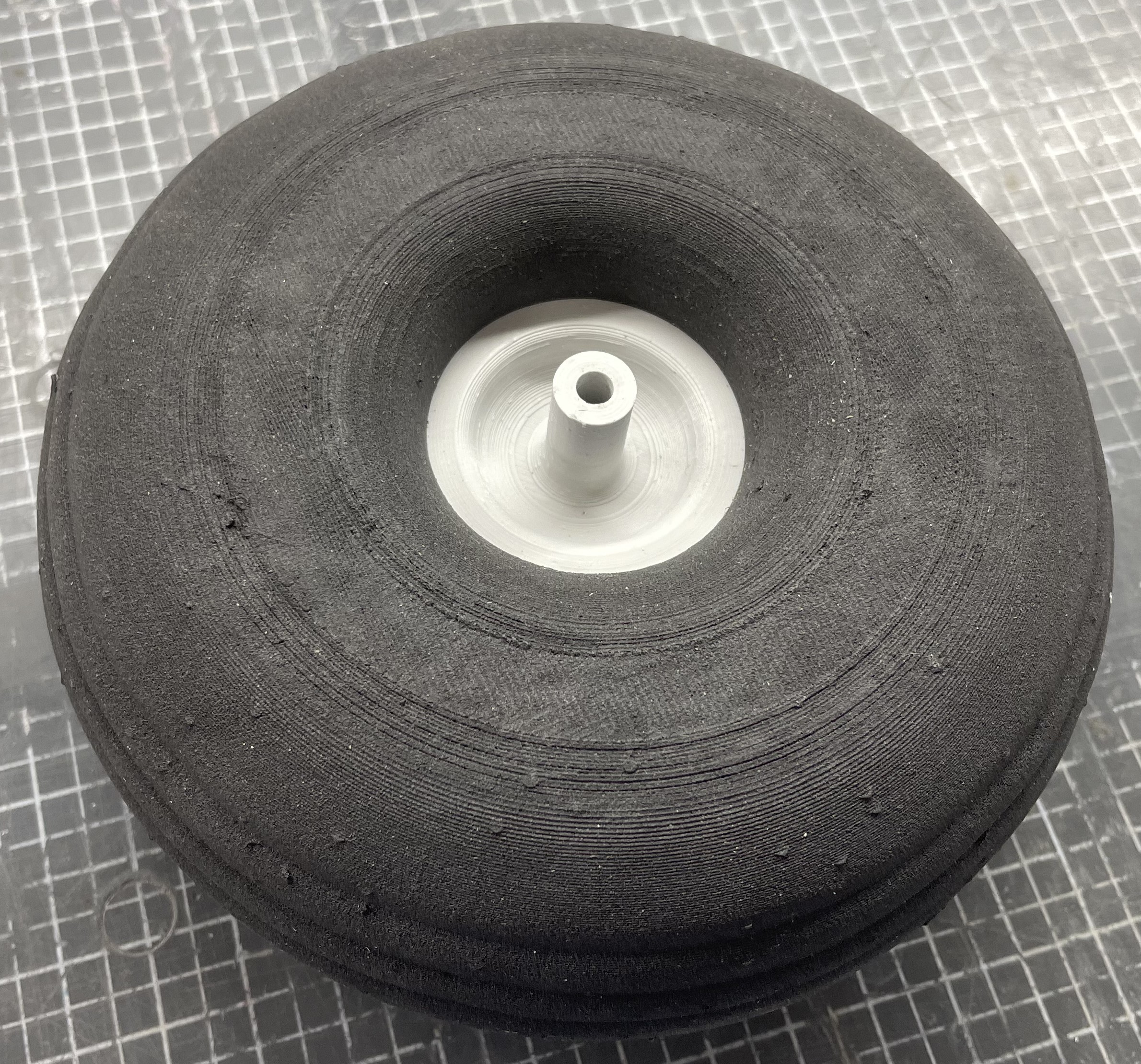 Rad für Modellflugzeug 122x50 - RC-Airplane wheel 122x50