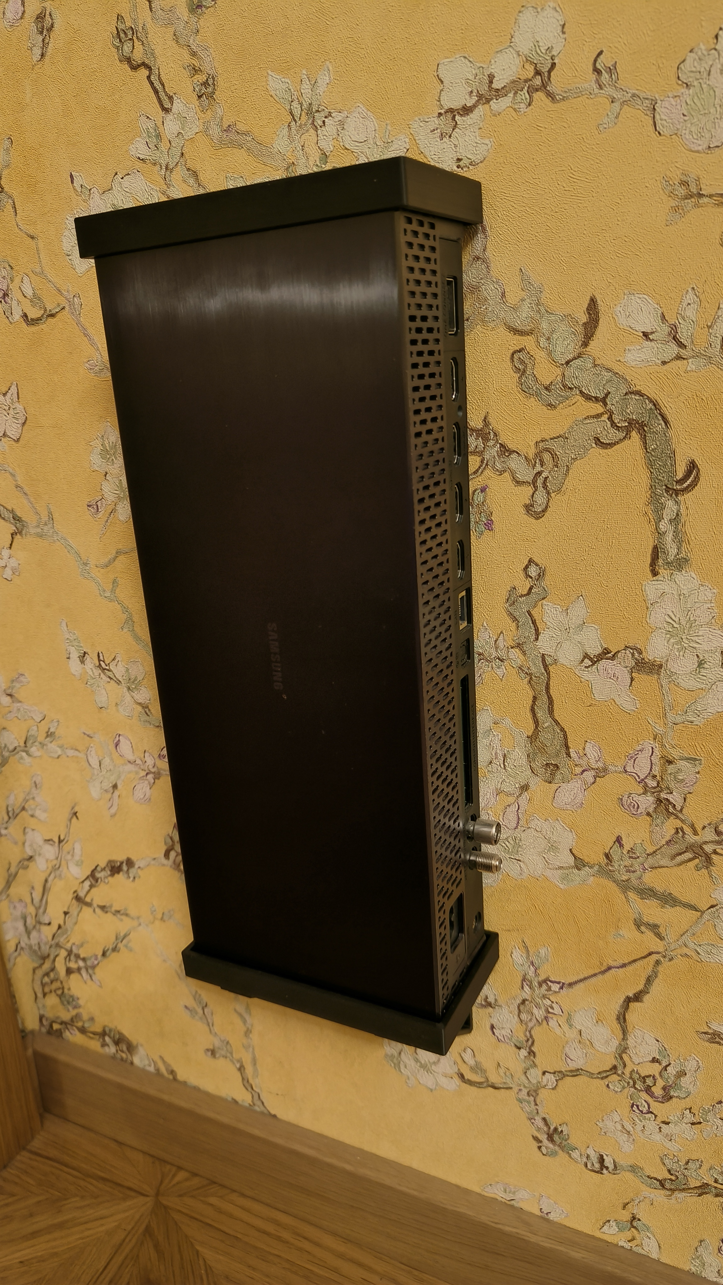 Samsung One Connect Box Vertival Wall Mount