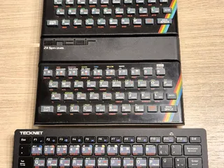 Wireless ZX Spectrum Keyboard - TeckNet X 315 Mod by Wireless ZX Spectrum Keyboard - TeckNet X 315 Mod by