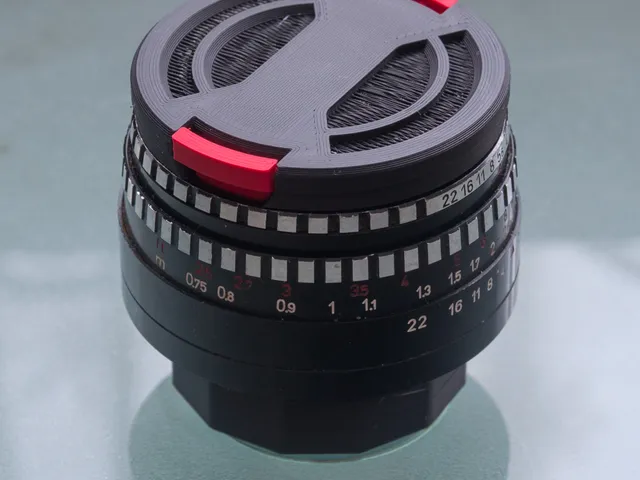 Ø49mm lens cap with raised rim