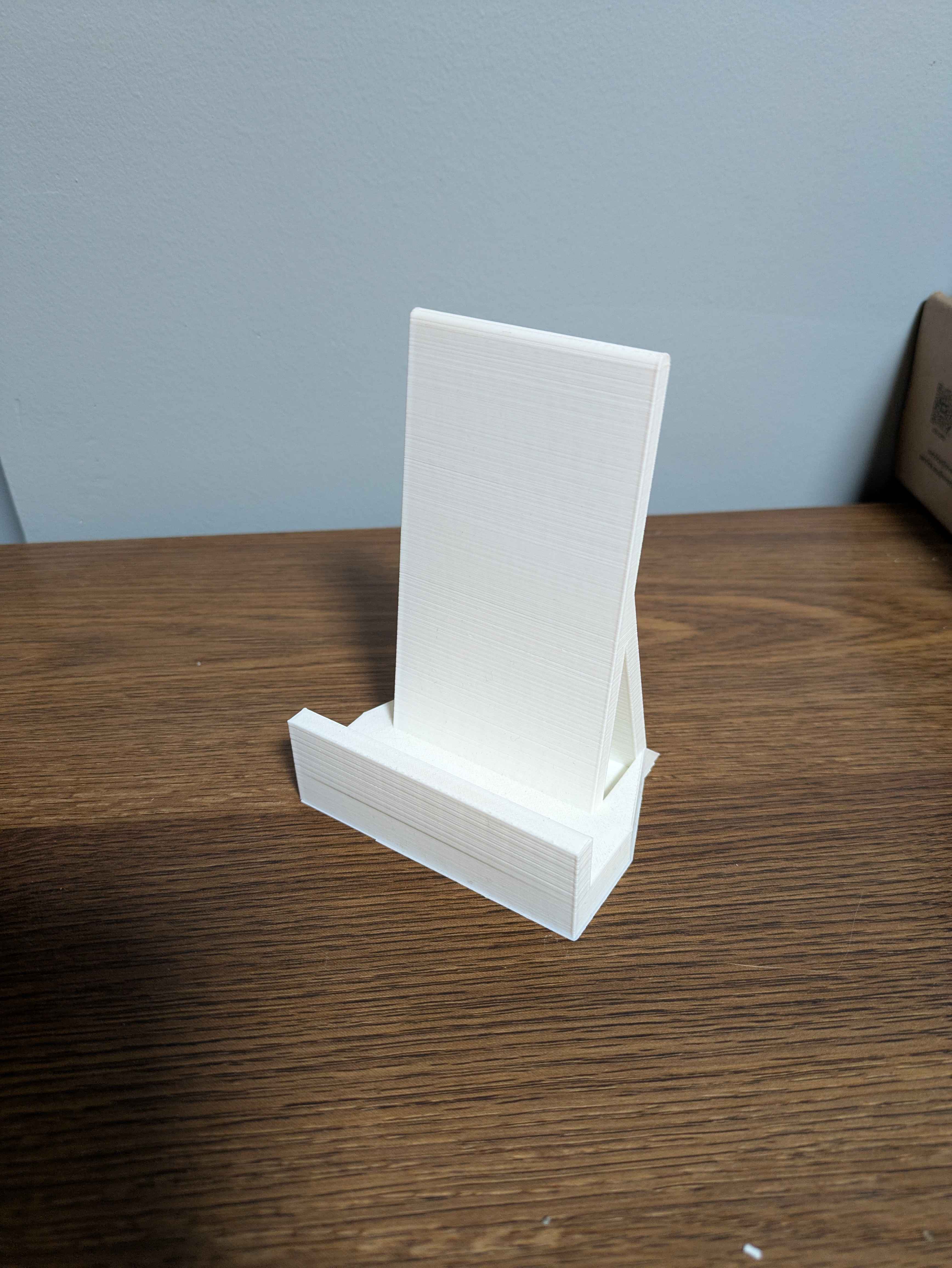 Minimalist Ansel-Style Phone Stand