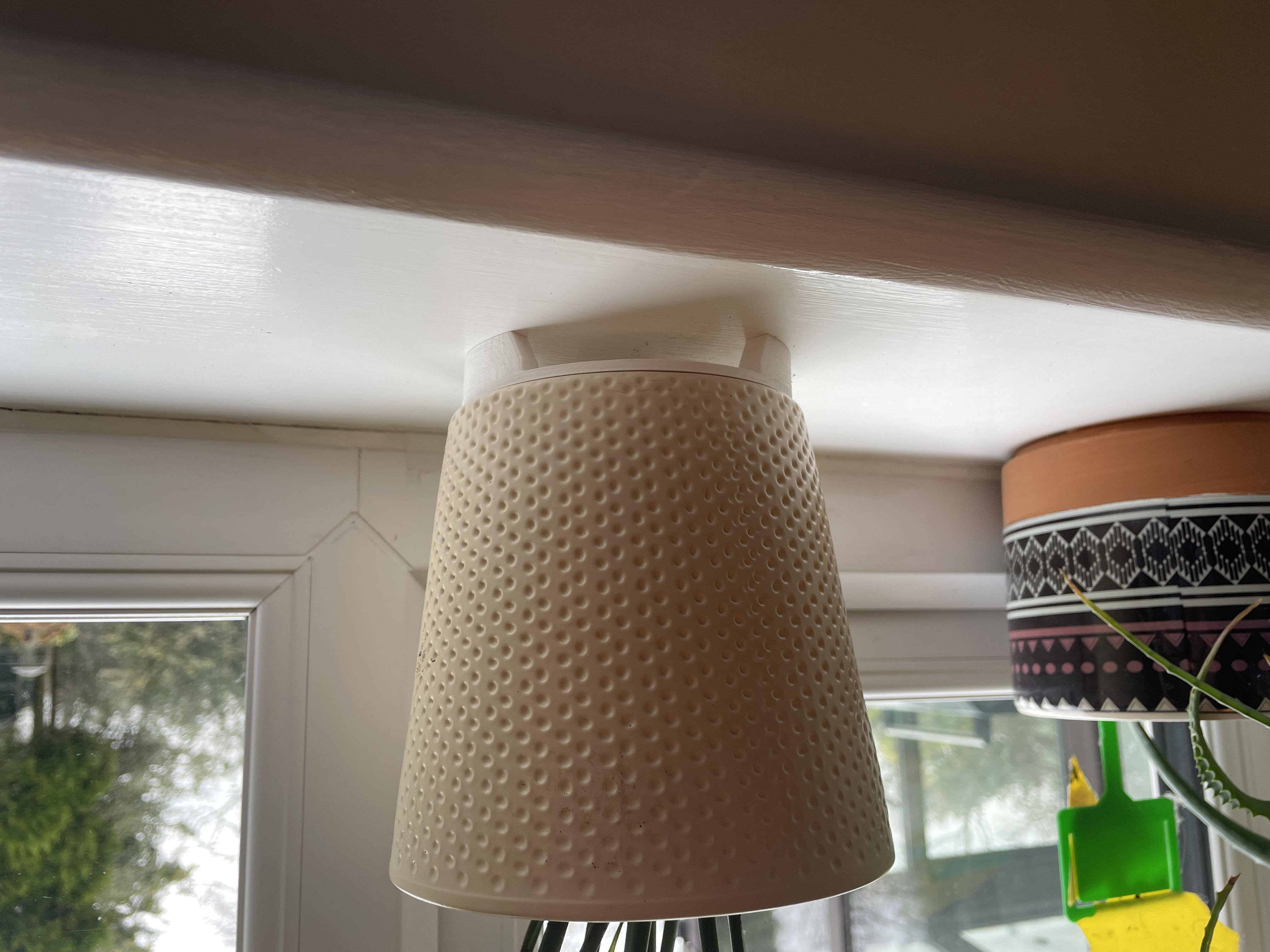Miniatura 2 do modelo 3D Plant Pot Riser