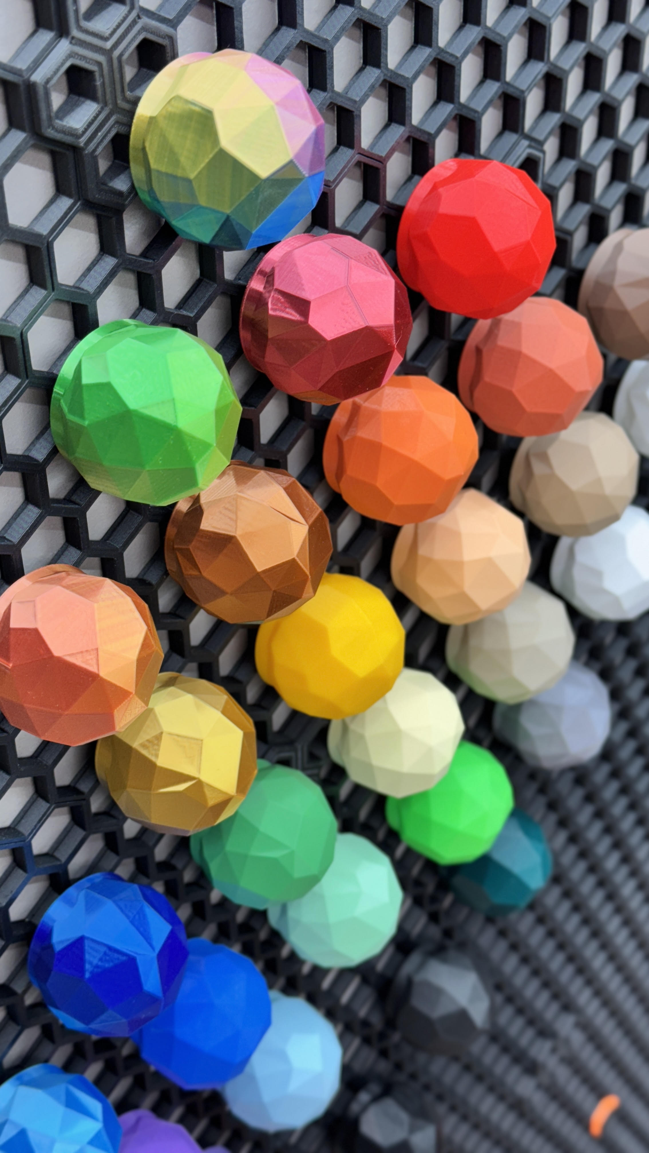 Filament Sample, Low Poly Sphere - Magnetically Mounted